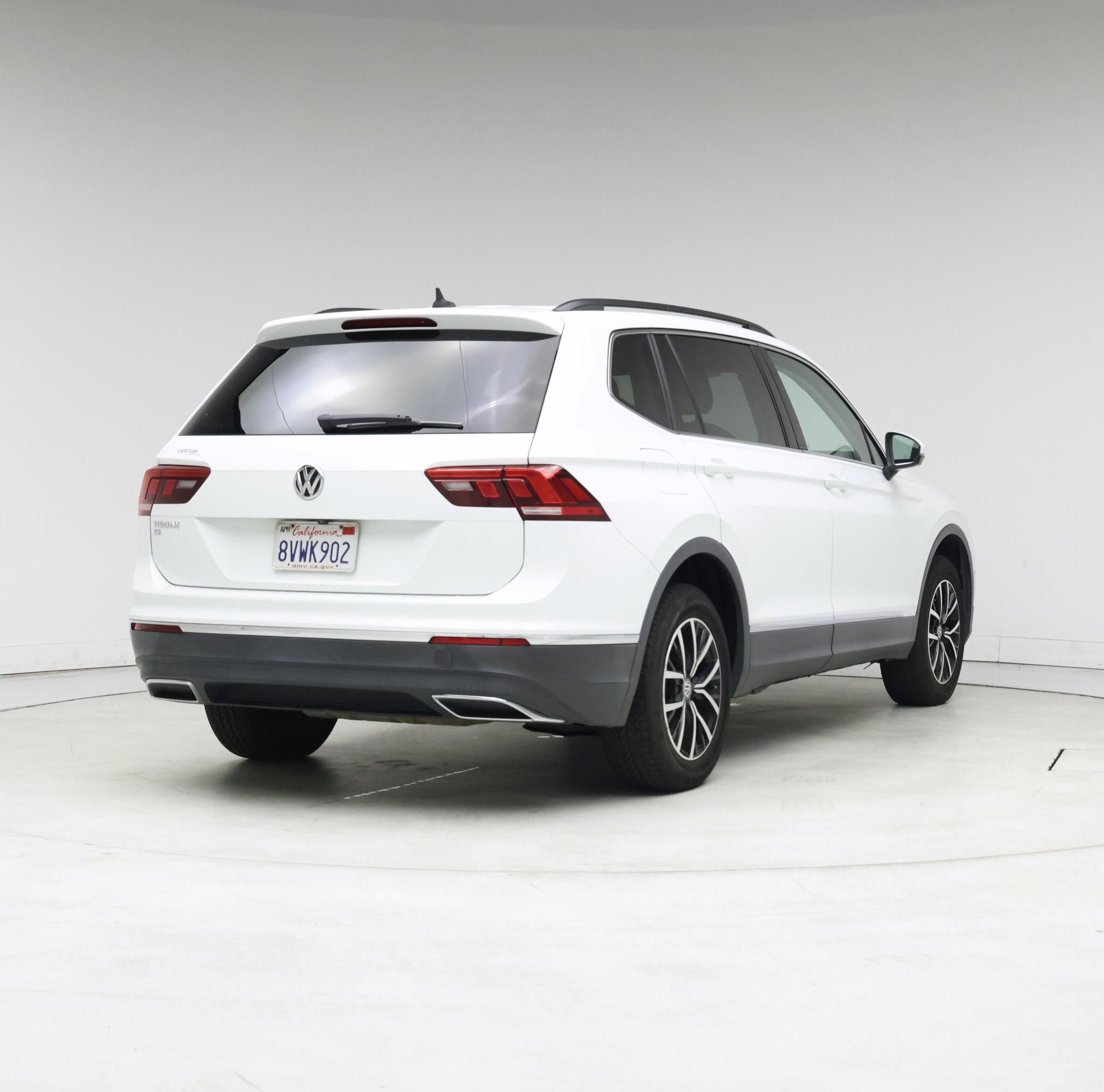 Thumbnail: 2021 Volkswagen Tiguan - 8
