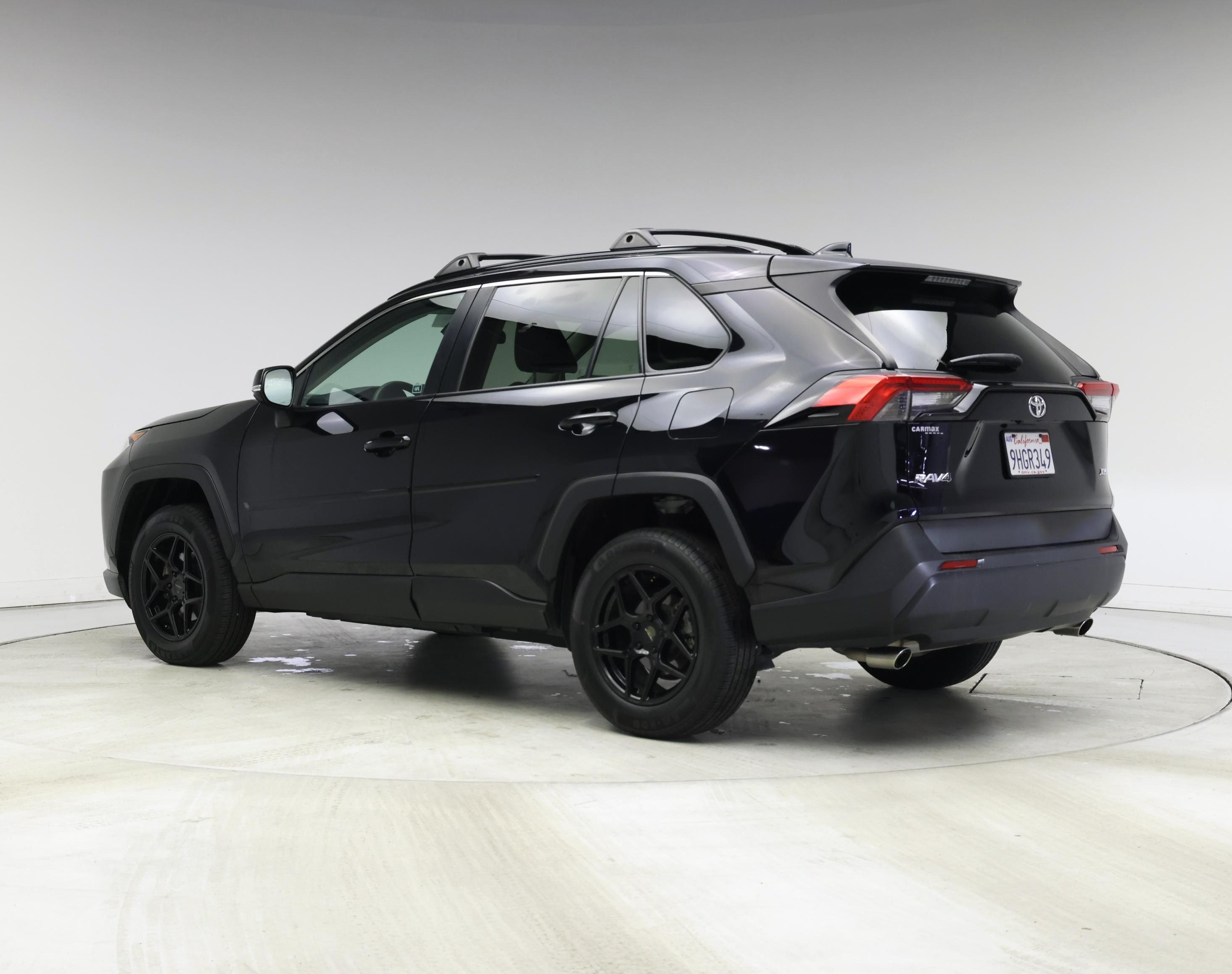 Thumbnail: 2020 Toyota RAV4 - 2