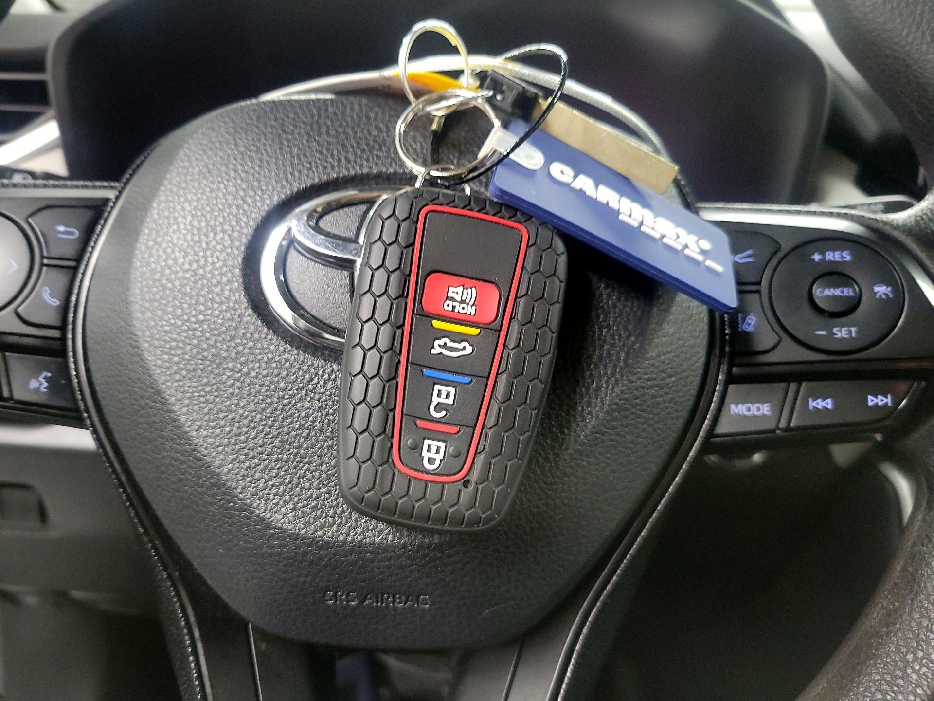 Thumbnail: 2020 Toyota RAV4 - 20