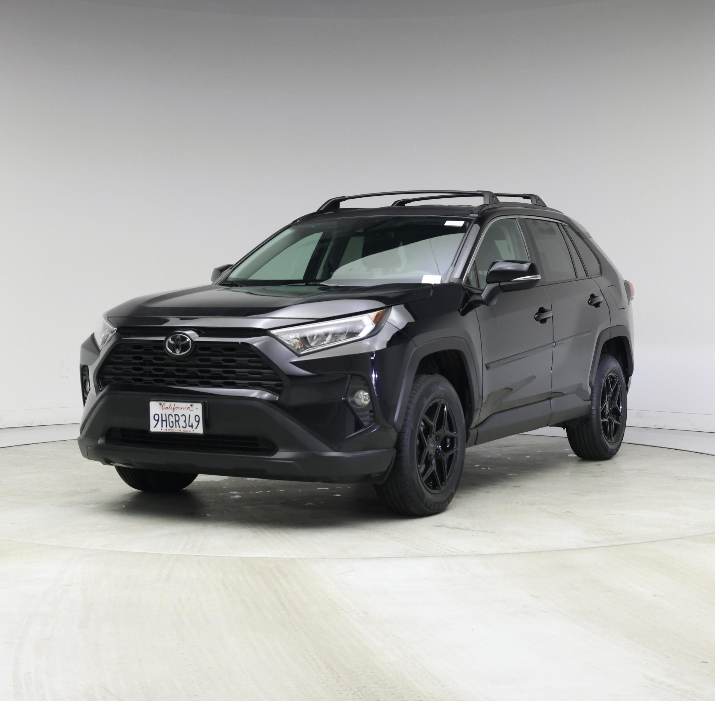 Thumbnail: 2020 Toyota RAV4 - 4