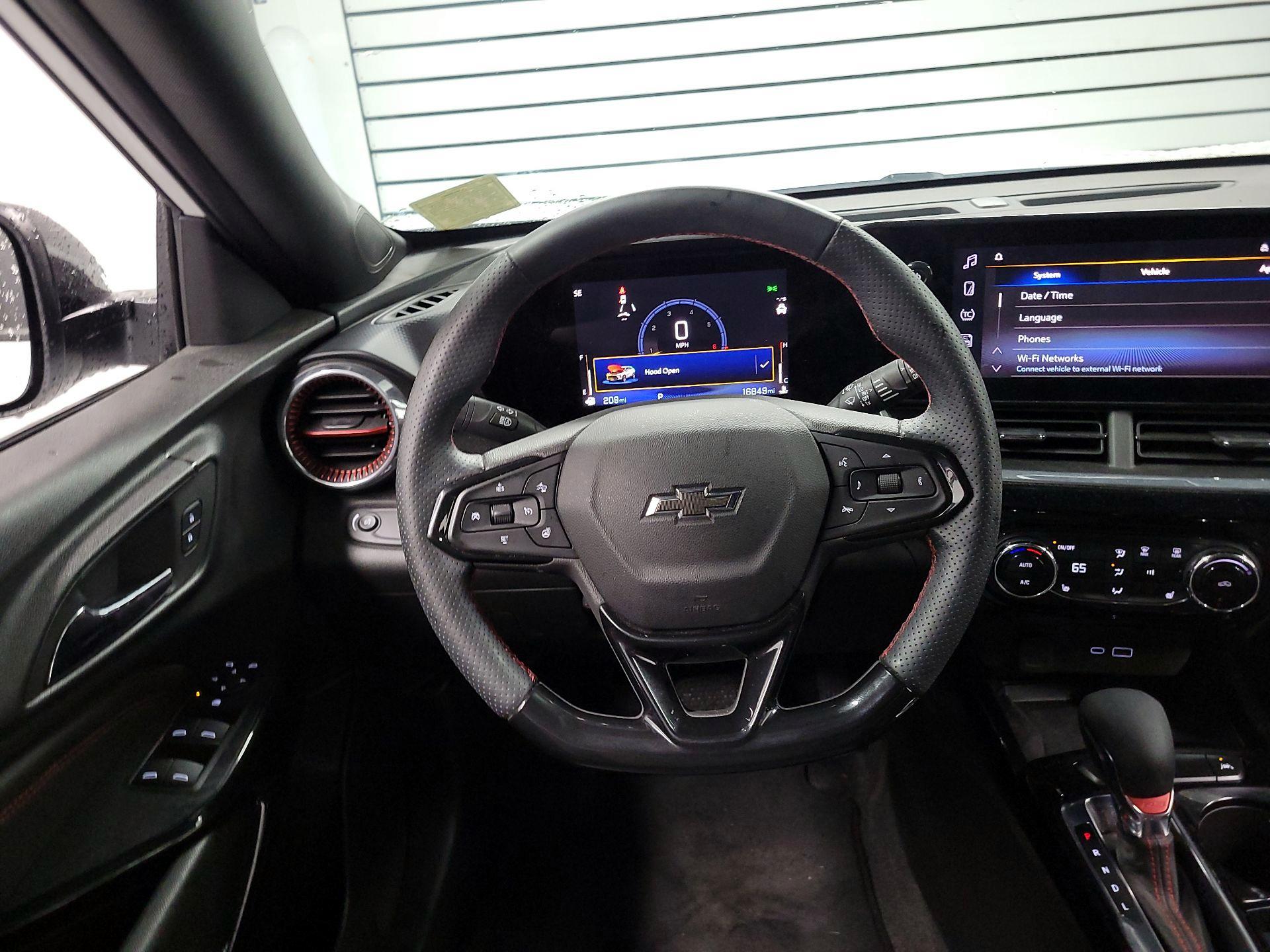 Thumbnail: 2024 Chevrolet Trax - 10