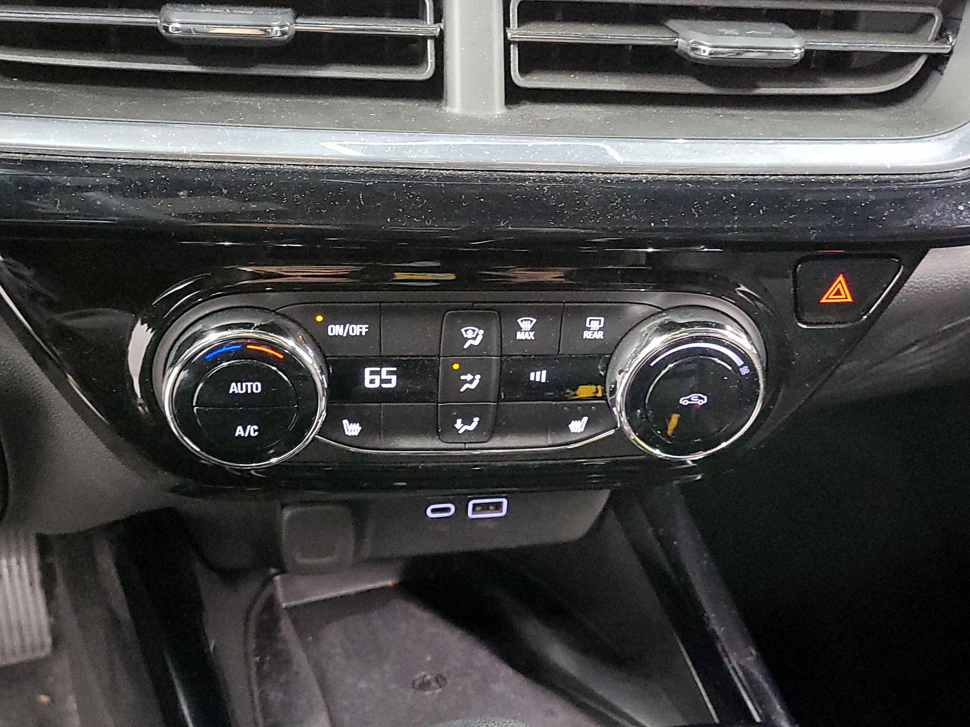 Thumbnail: 2024 Chevrolet Trax - 15