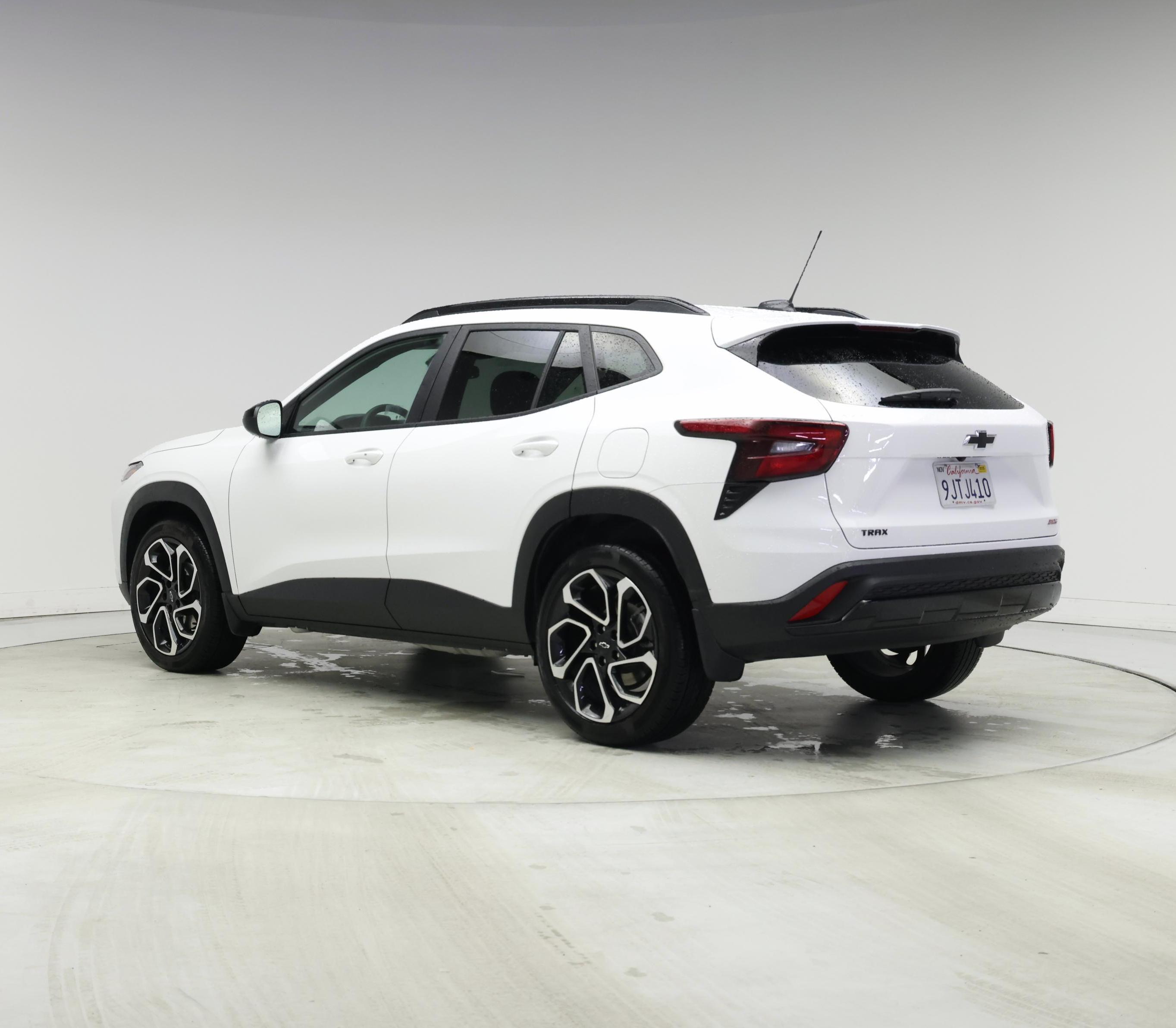 Thumbnail: 2024 Chevrolet Trax - 2