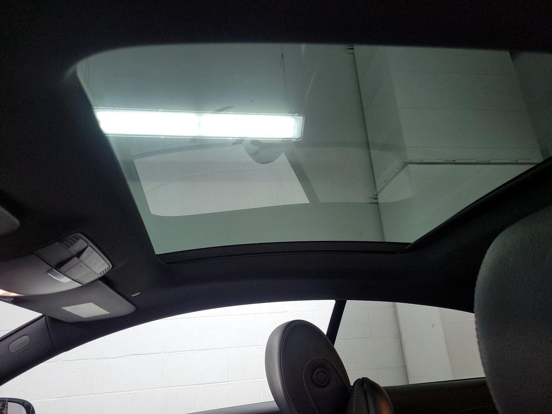 Thumbnail: 2019 Mercedes-Benz E-Class - 20