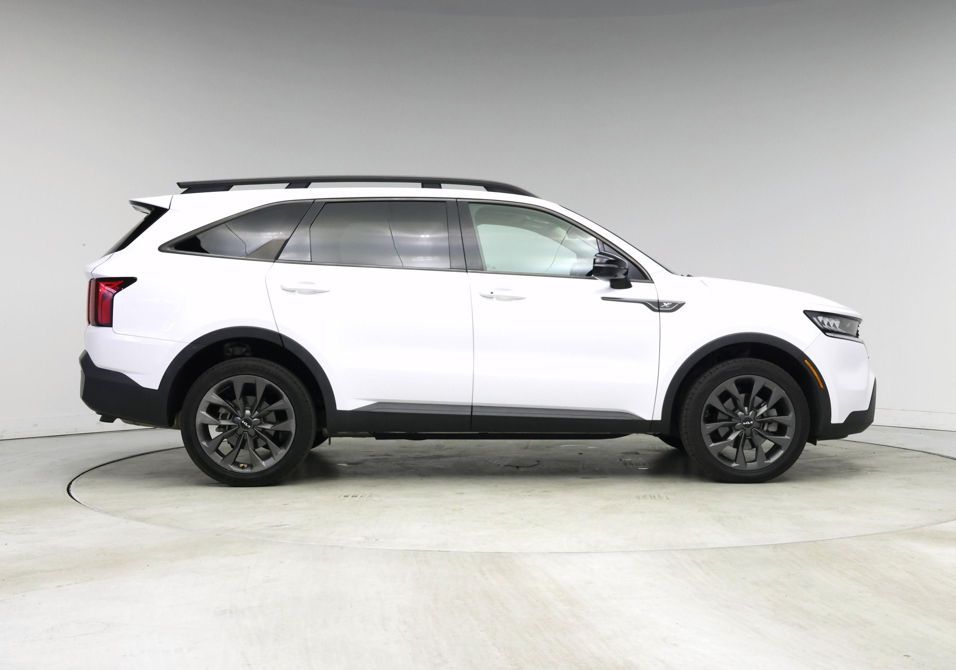 Thumbnail: 2022 Kia Sorento - 7