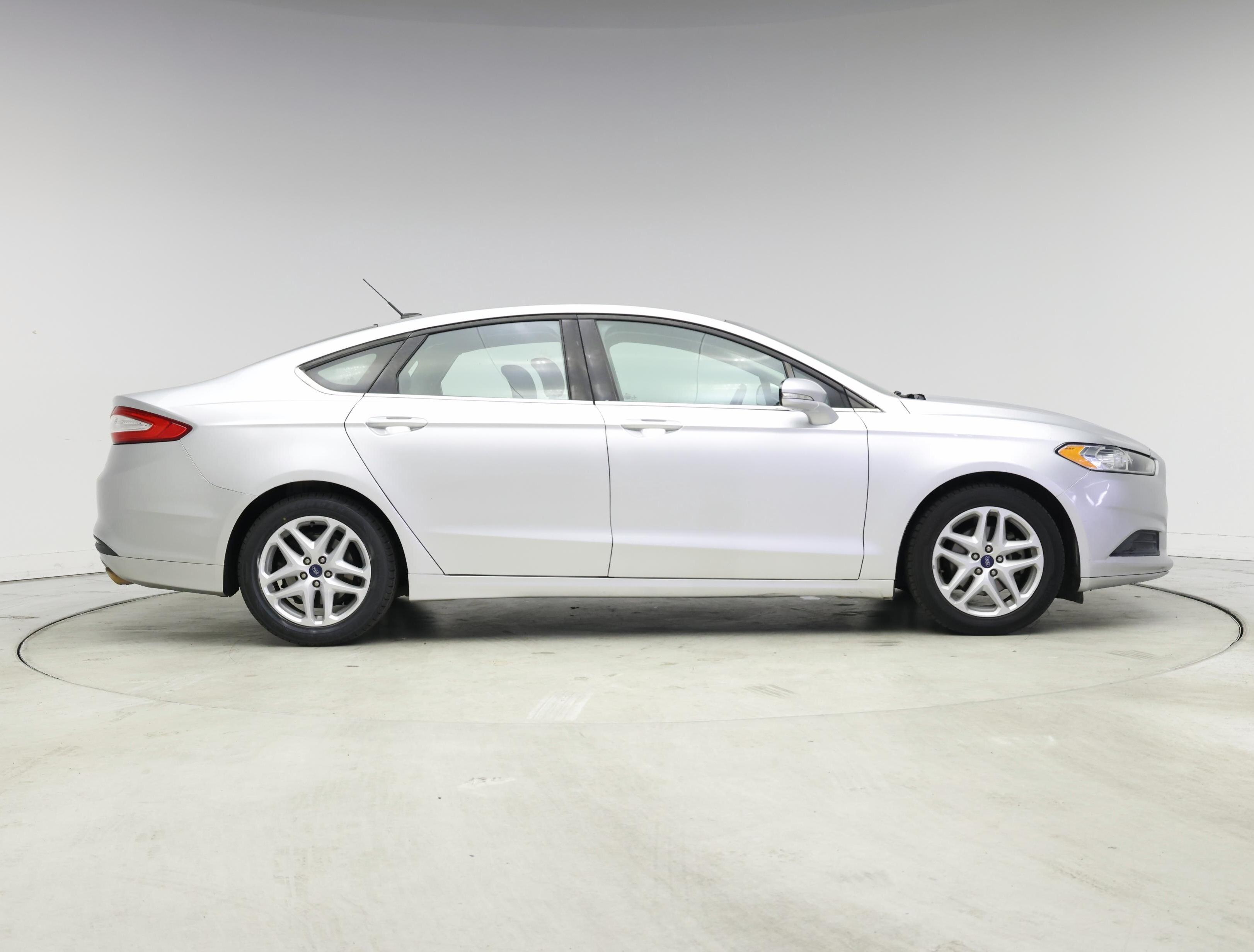 Thumbnail: 2016 Ford Fusion - 7