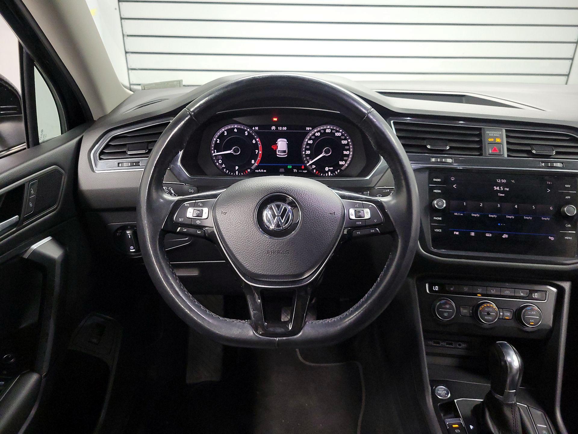 Thumbnail: 2019 Volkswagen Tiguan - 10