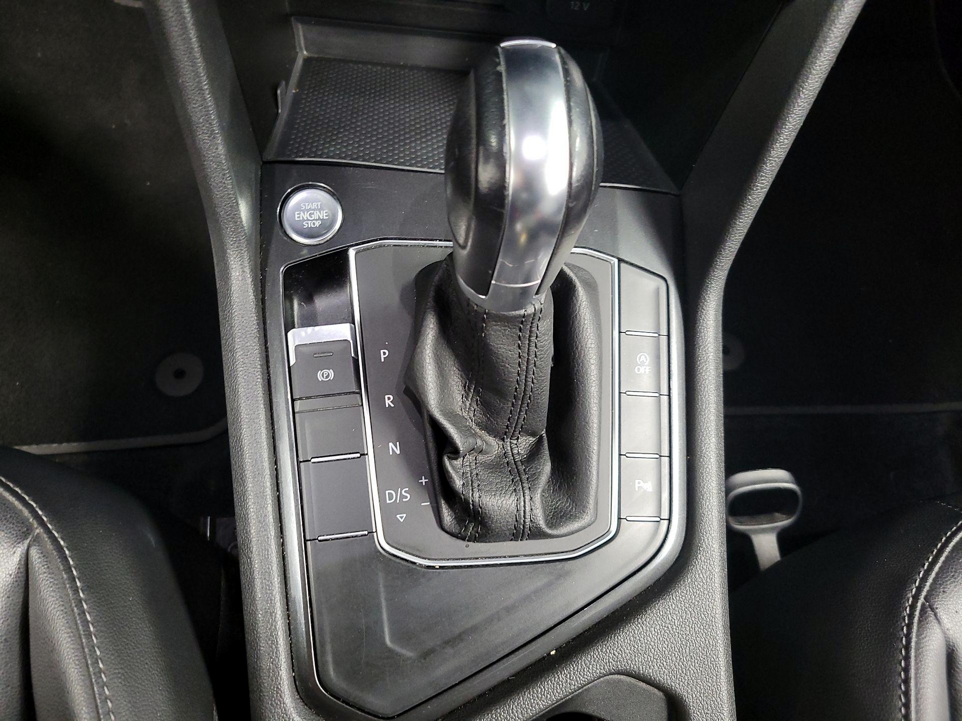 Thumbnail: 2019 Volkswagen Tiguan - 16