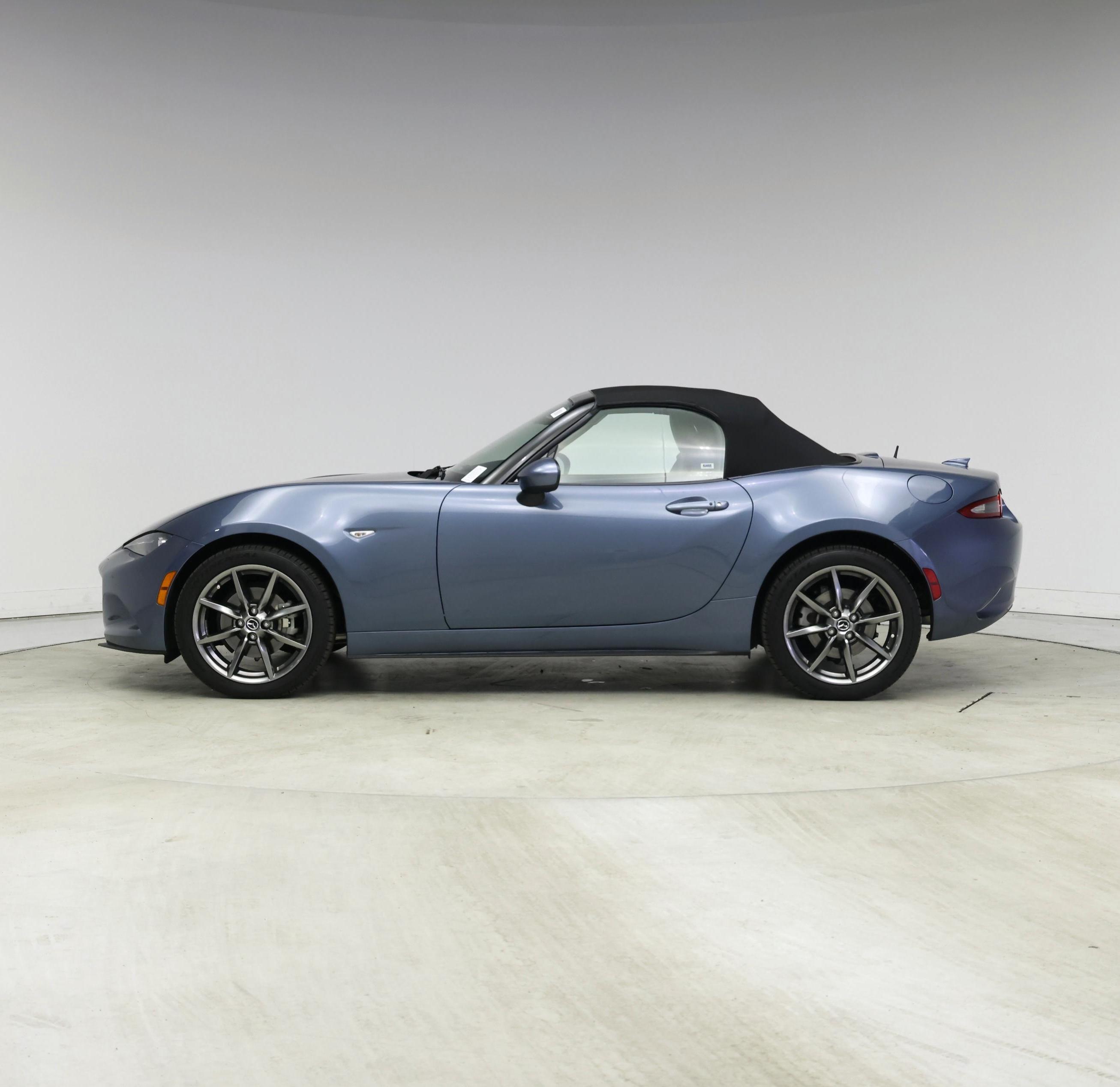 Thumbnail: 2016 Mazda MX-5 Miata - 3