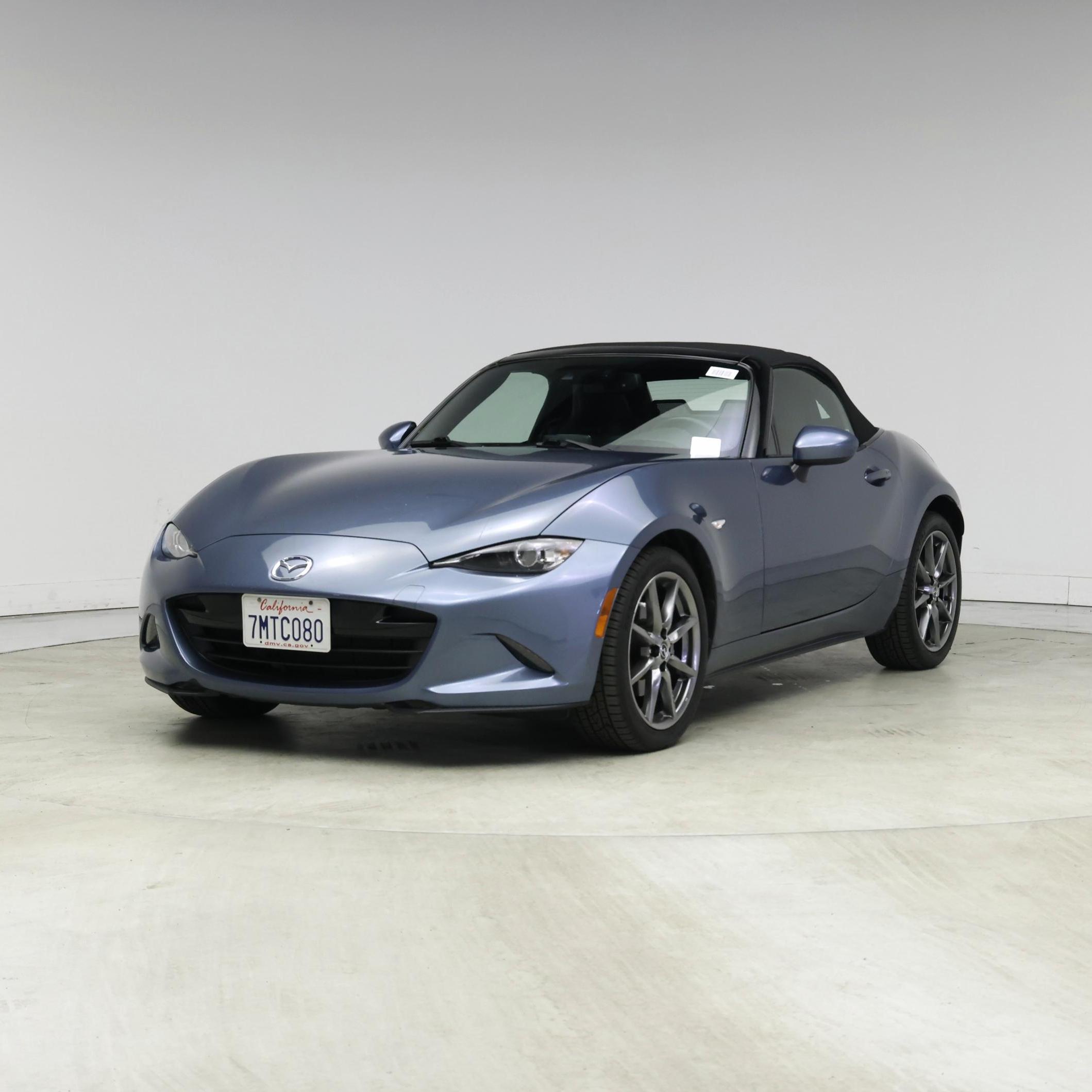 Thumbnail: 2016 Mazda MX-5 Miata - 4