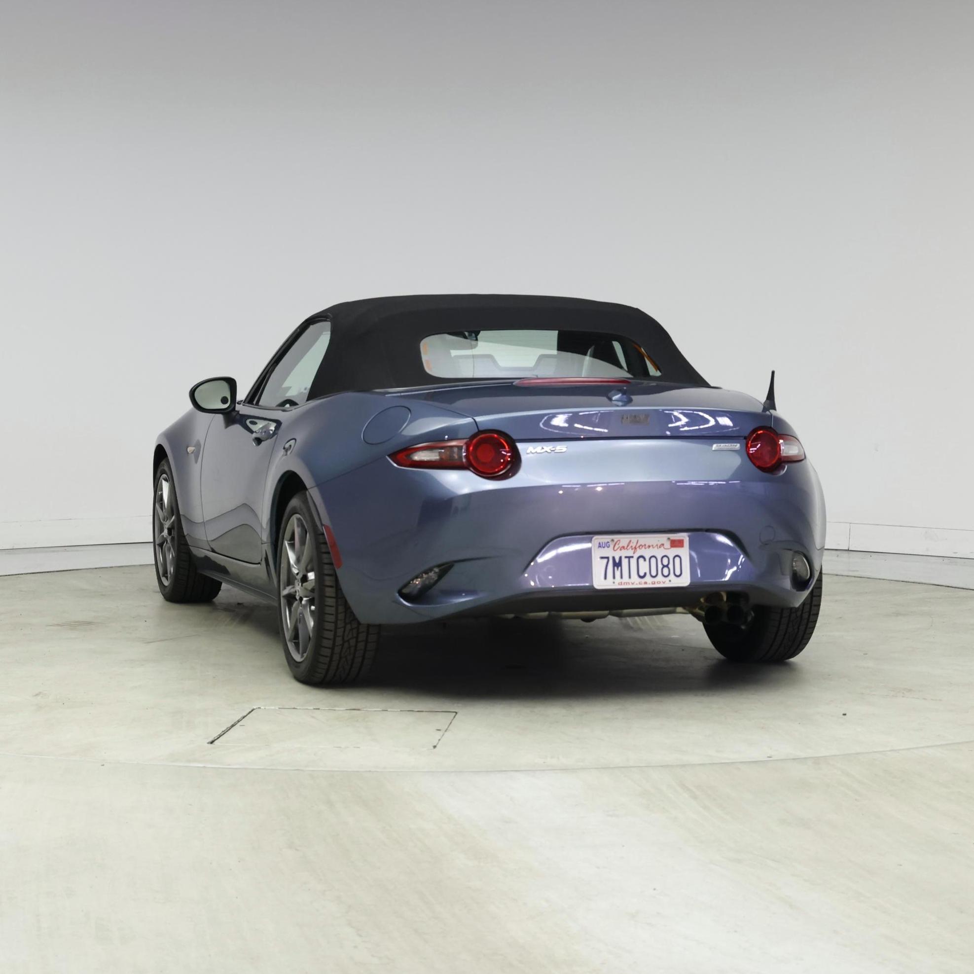 Thumbnail: 2016 Mazda MX-5 Miata - 6