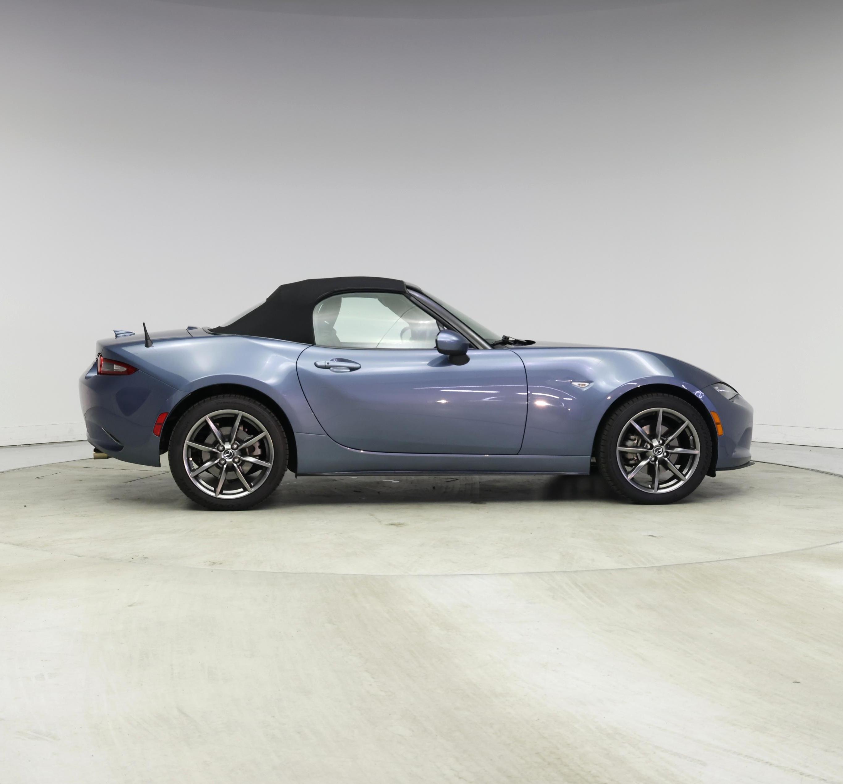 Thumbnail: 2016 Mazda MX-5 Miata - 7