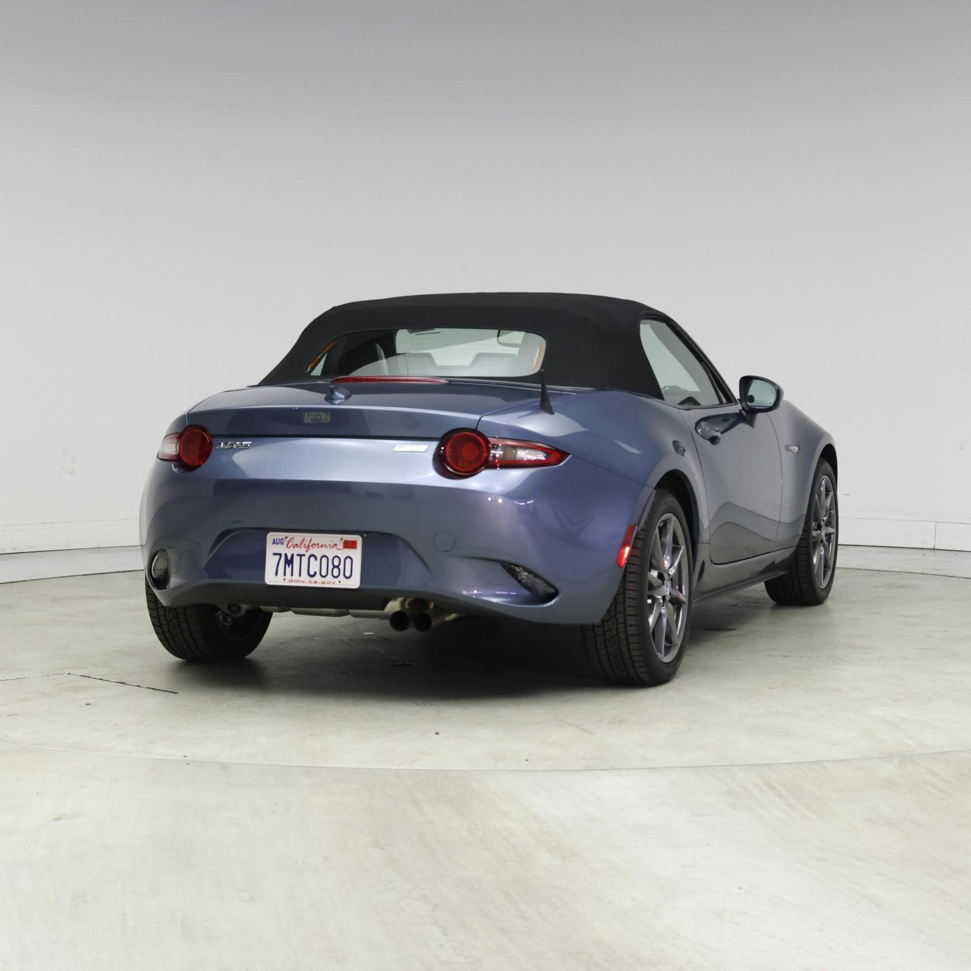 Thumbnail: 2016 Mazda MX-5 Miata - 8
