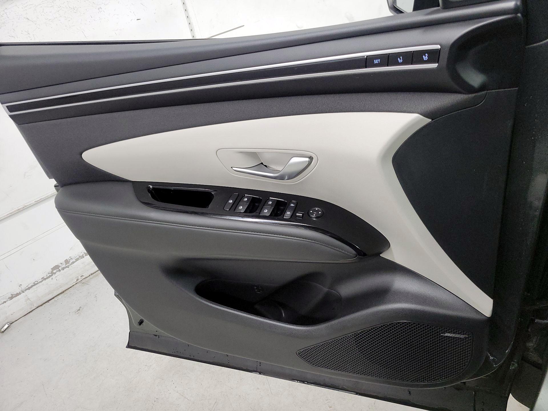 Thumbnail: 2022 Hyundai Tucson - 12
