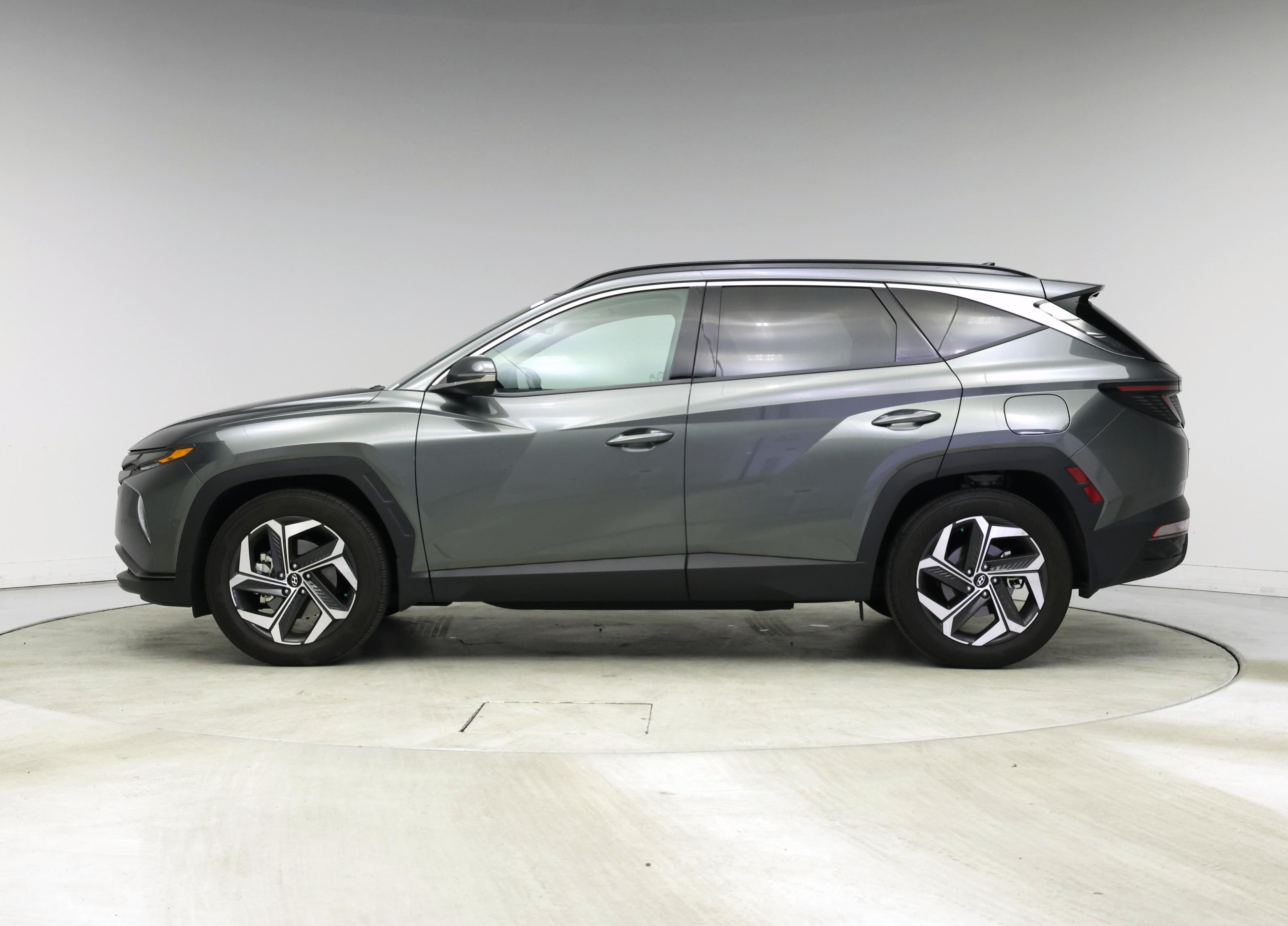 Thumbnail: 2022 Hyundai Tucson - 3