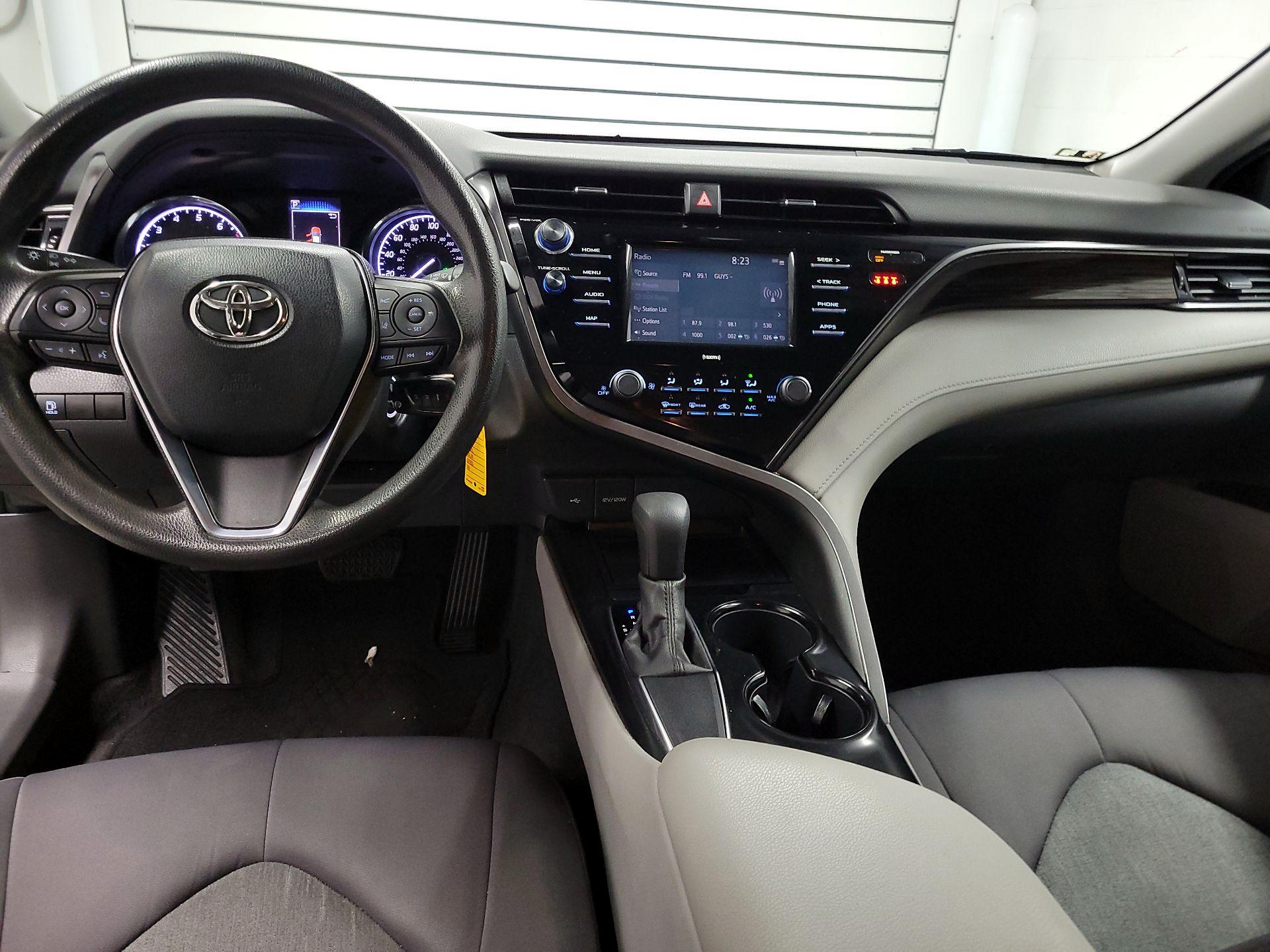 Thumbnail: 2020 Toyota Camry - 9