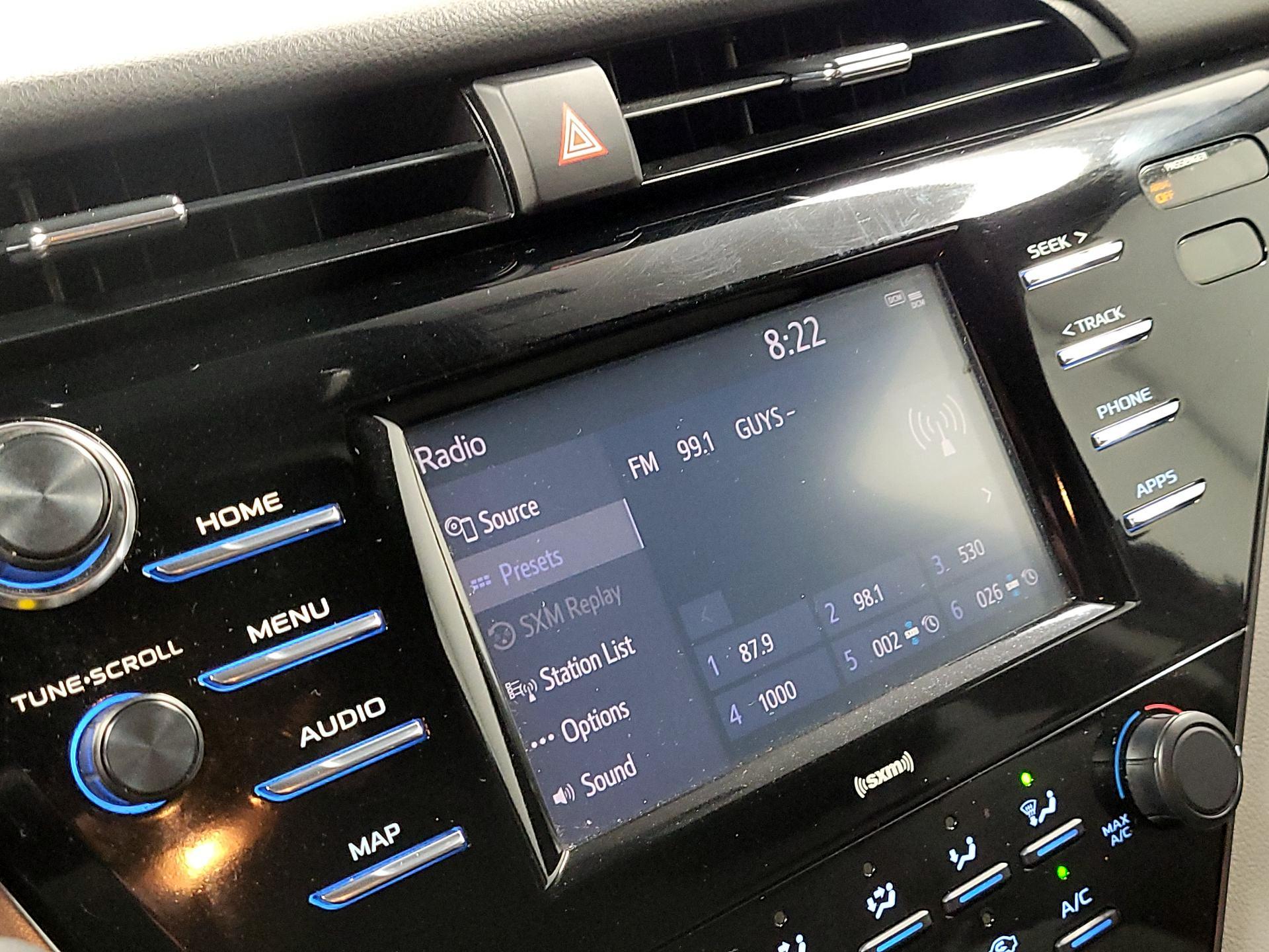 Thumbnail: 2020 Toyota Camry - 15