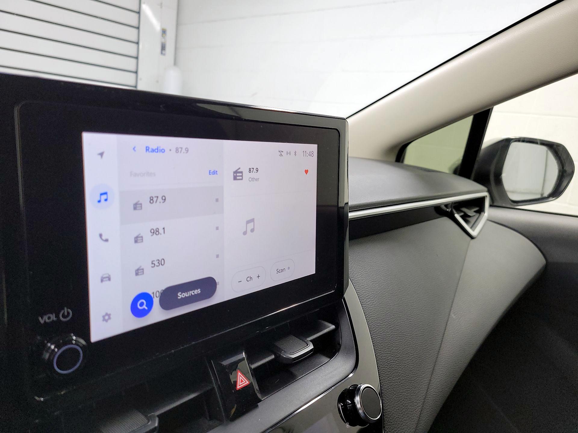 Thumbnail: 2023 Toyota Corolla - 15