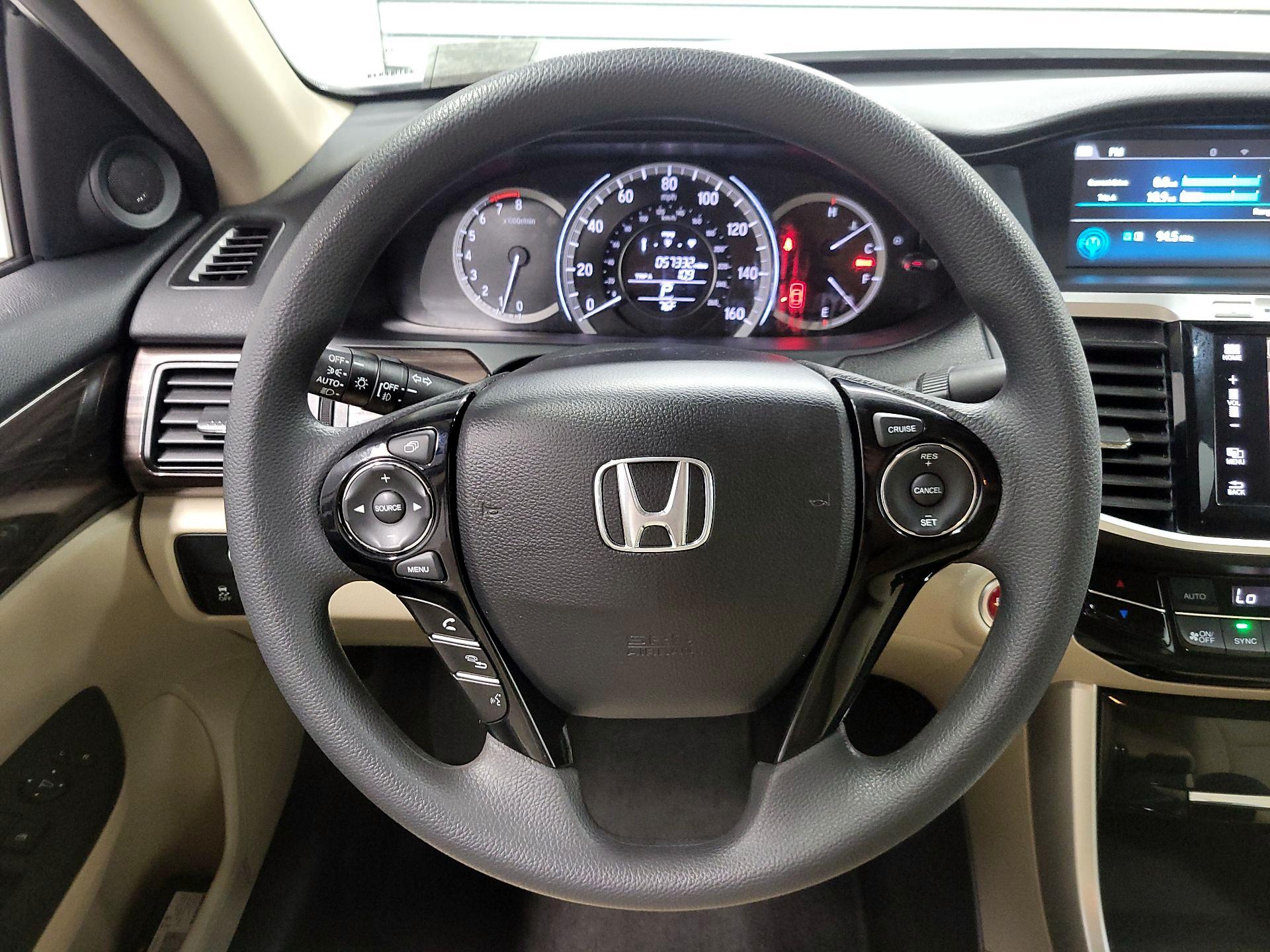 Thumbnail: 2016 Honda Accord - 10