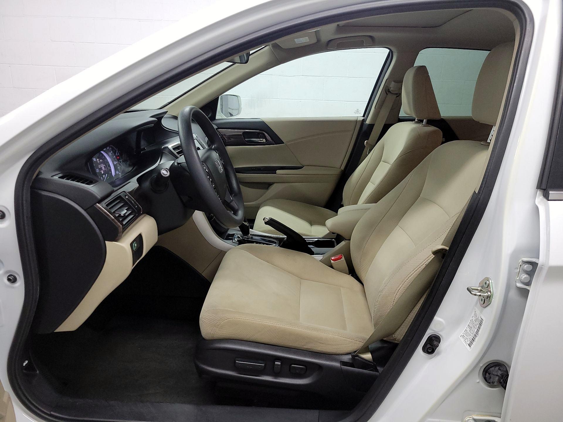 Thumbnail: 2016 Honda Accord - 11