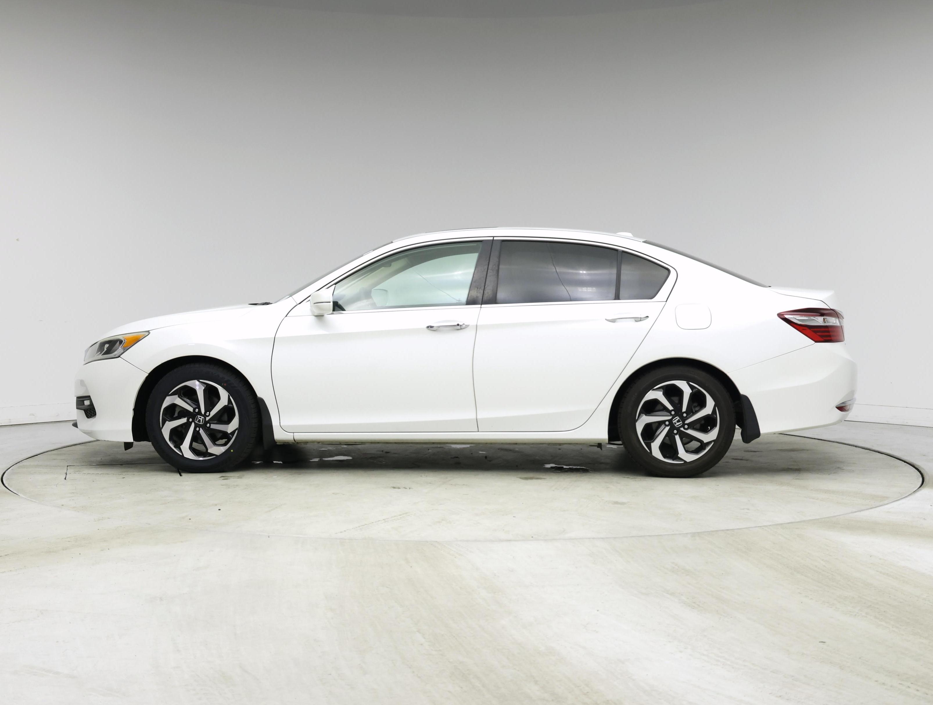 Thumbnail: 2016 Honda Accord - 3