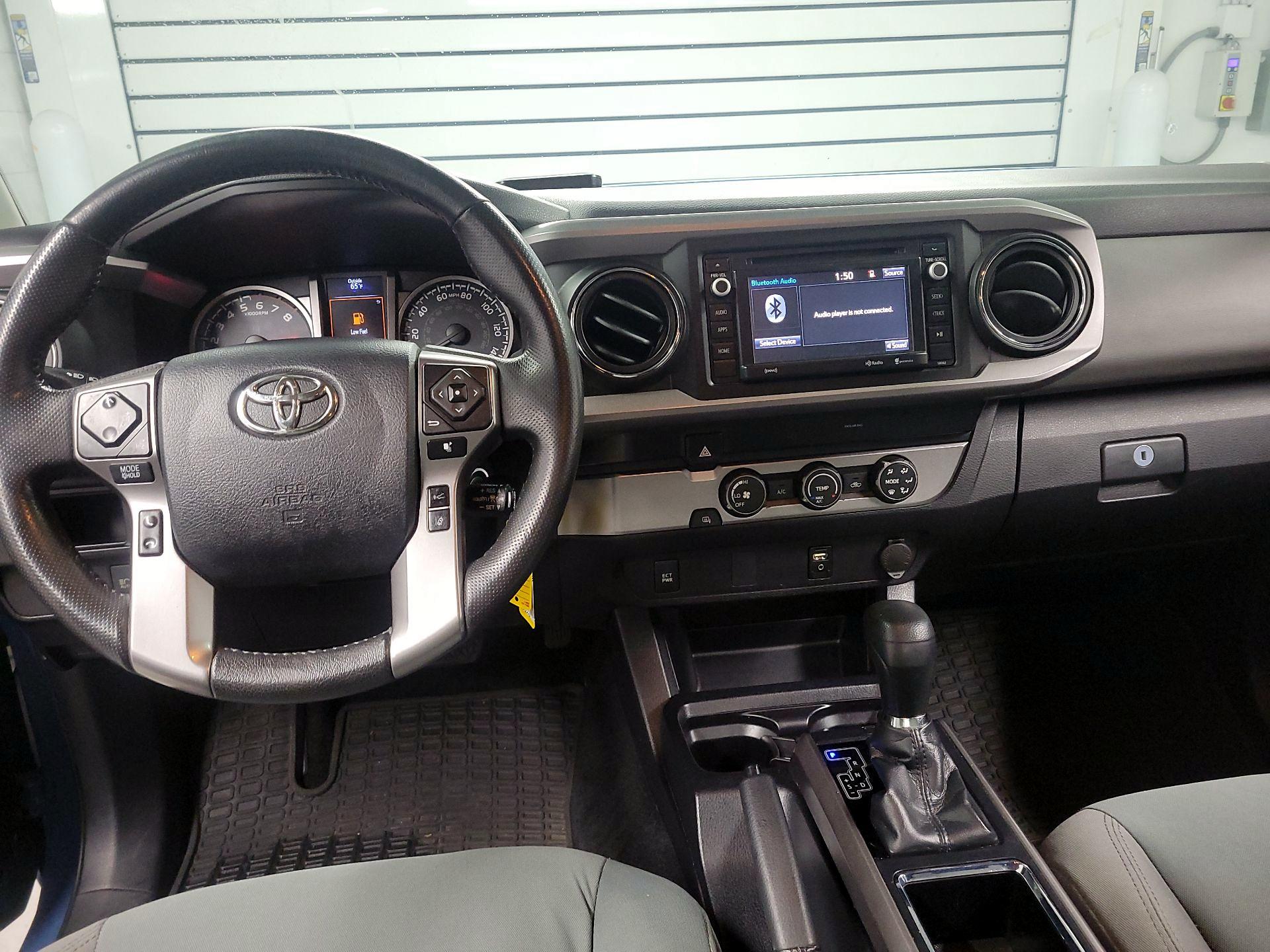Thumbnail: 2019 Toyota Tacoma - 9