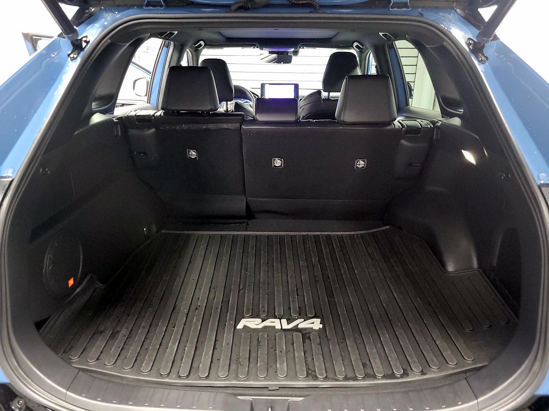 Thumbnail: 2023 Toyota RAV4 - 19