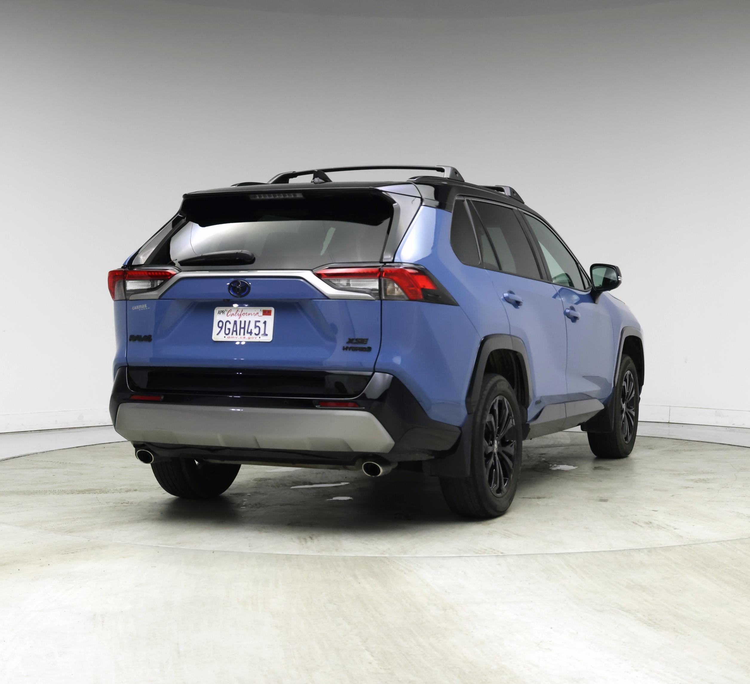 Thumbnail: 2023 Toyota RAV4 - 8