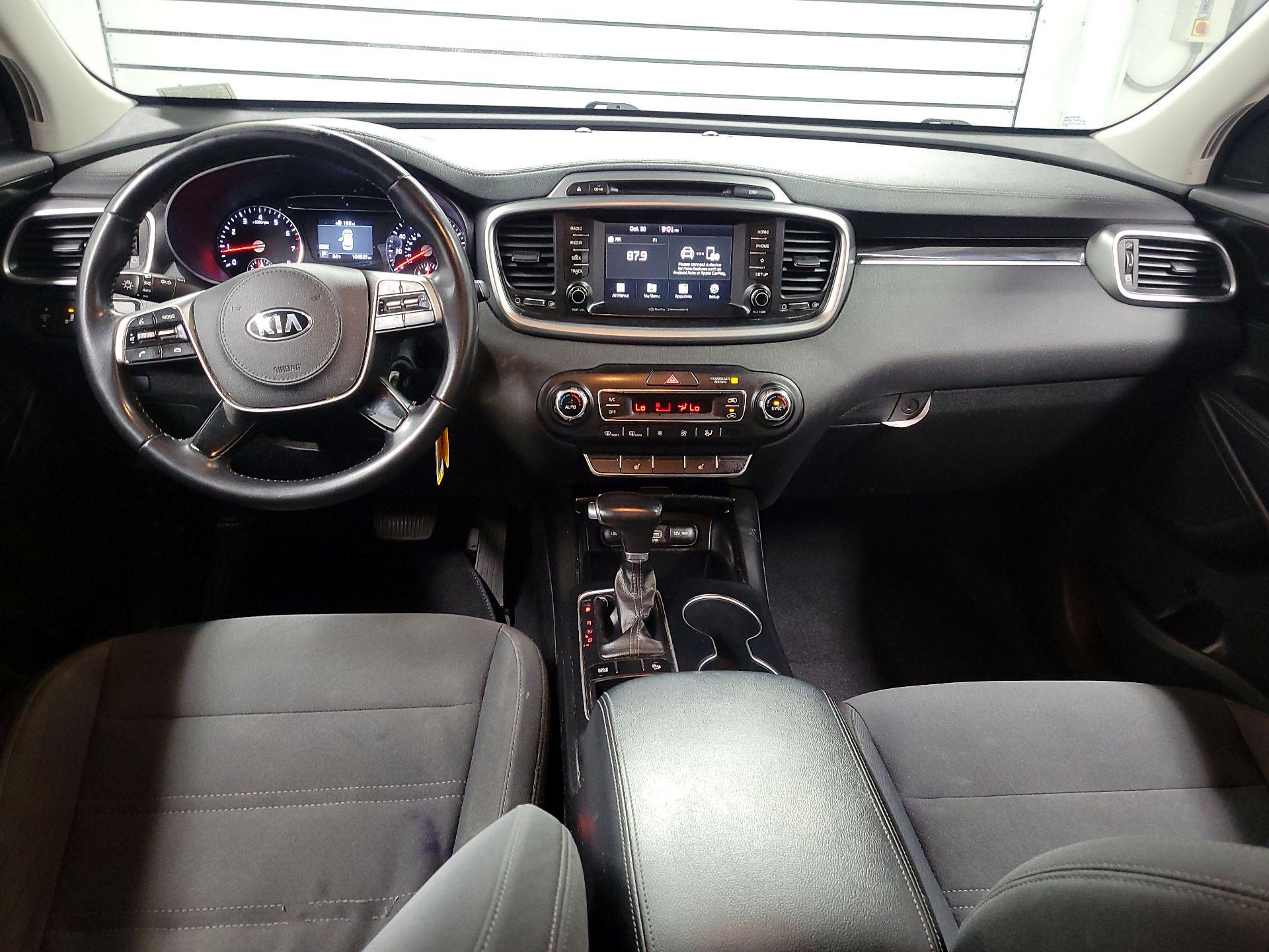 Thumbnail: 2019 Kia Sorento - 9