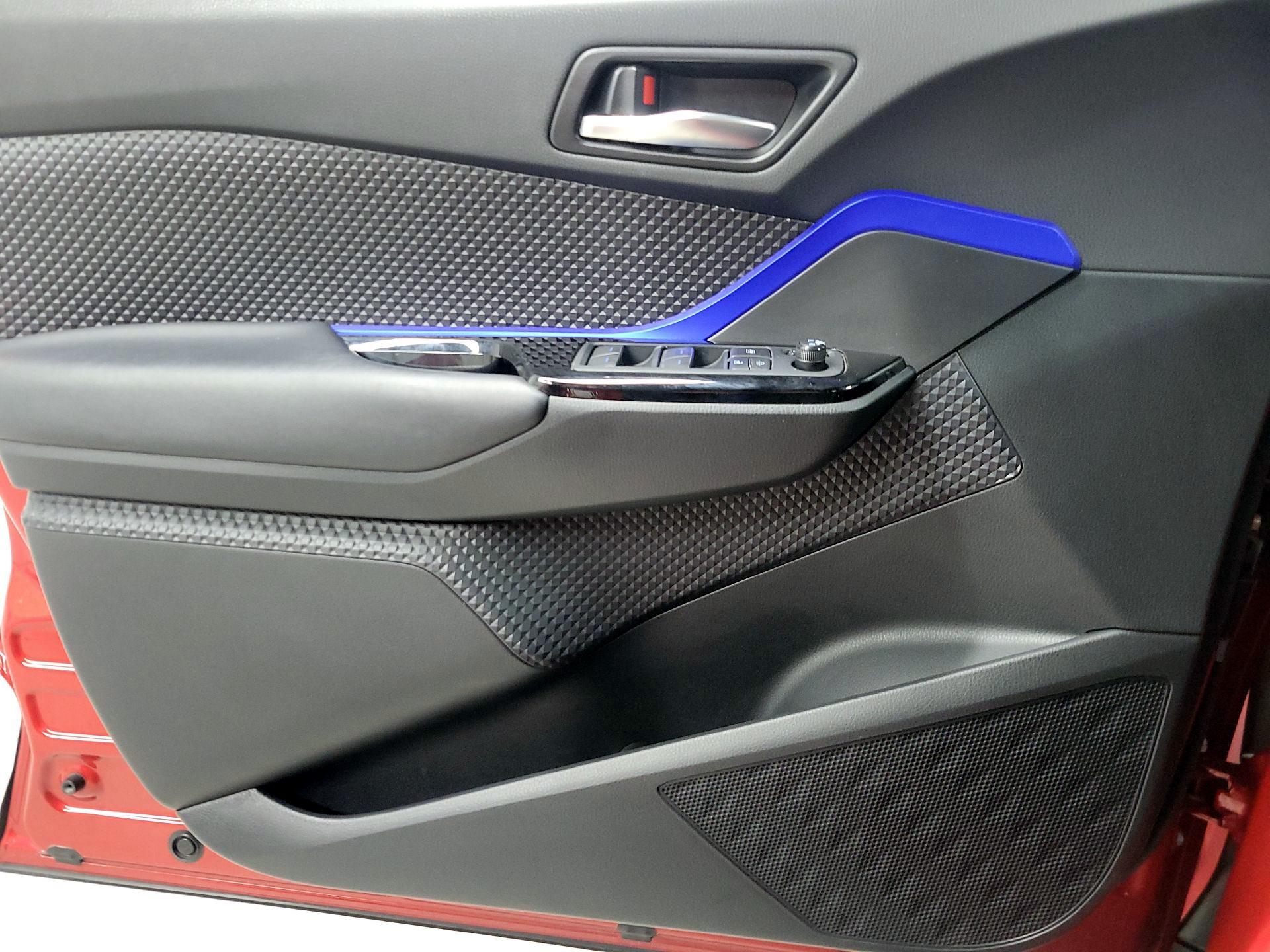 Thumbnail: 2020 Toyota C-HR - 12