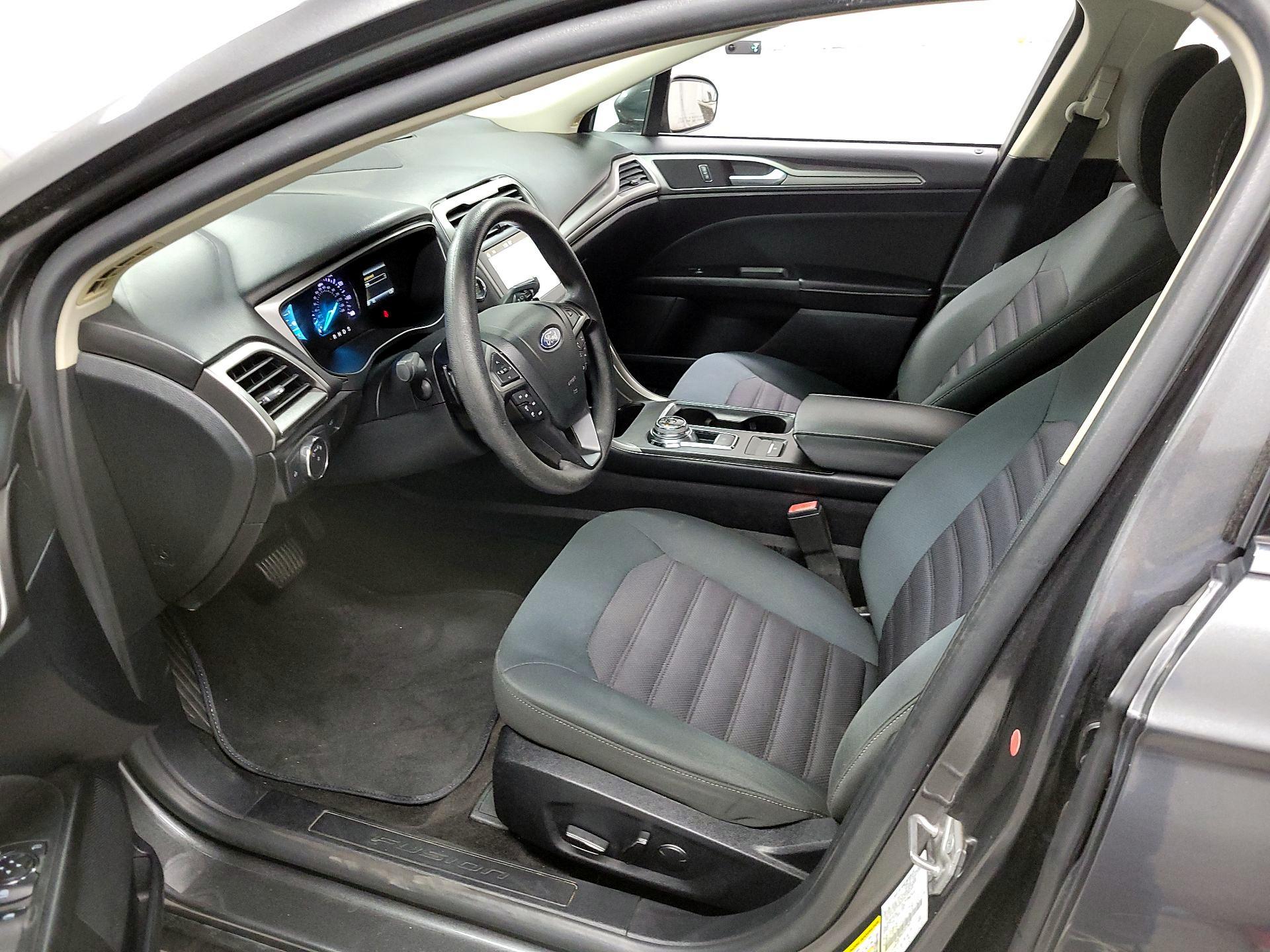 Thumbnail: 2018 Ford Fusion - 11