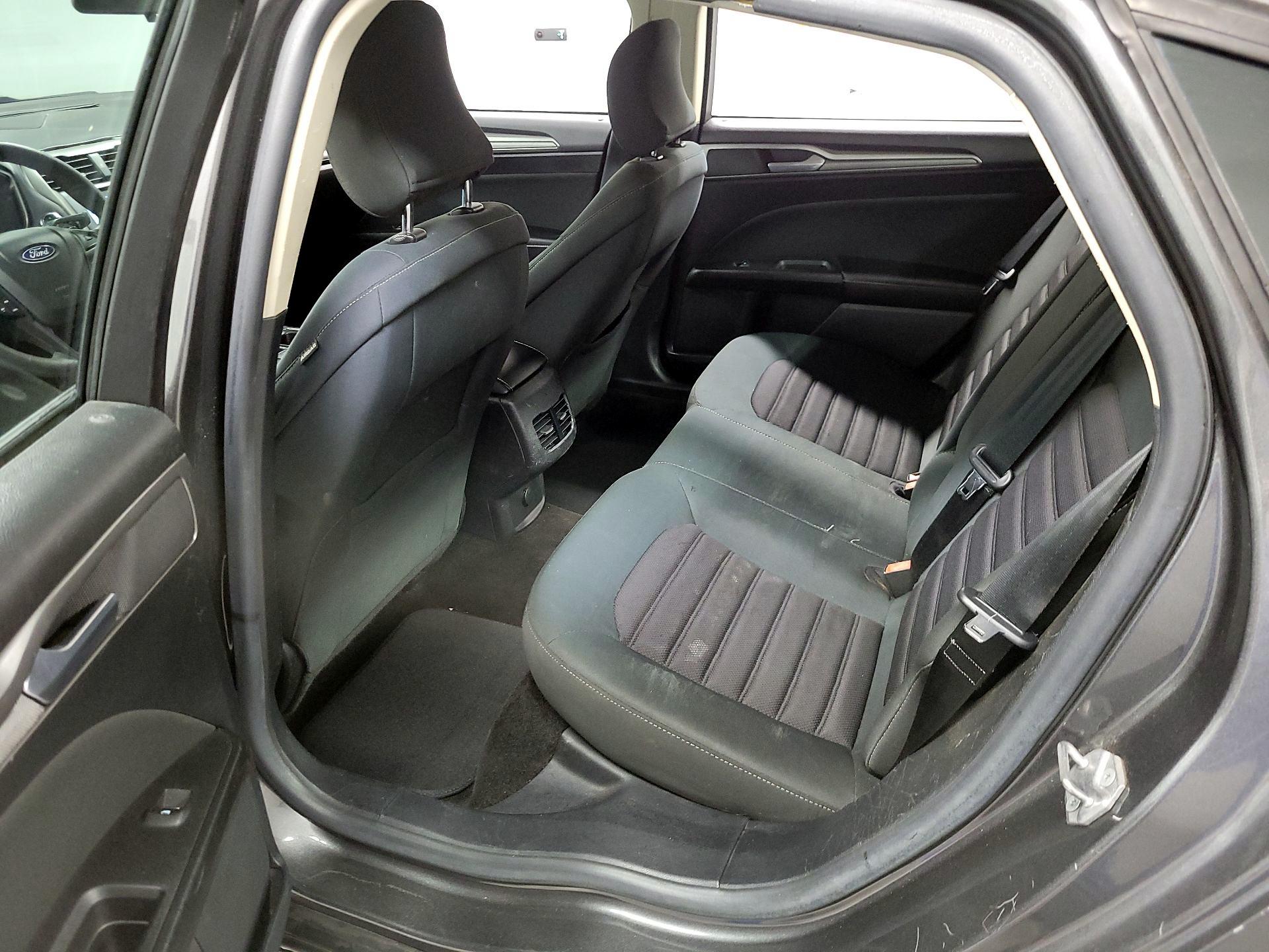 Thumbnail: 2018 Ford Fusion - 19