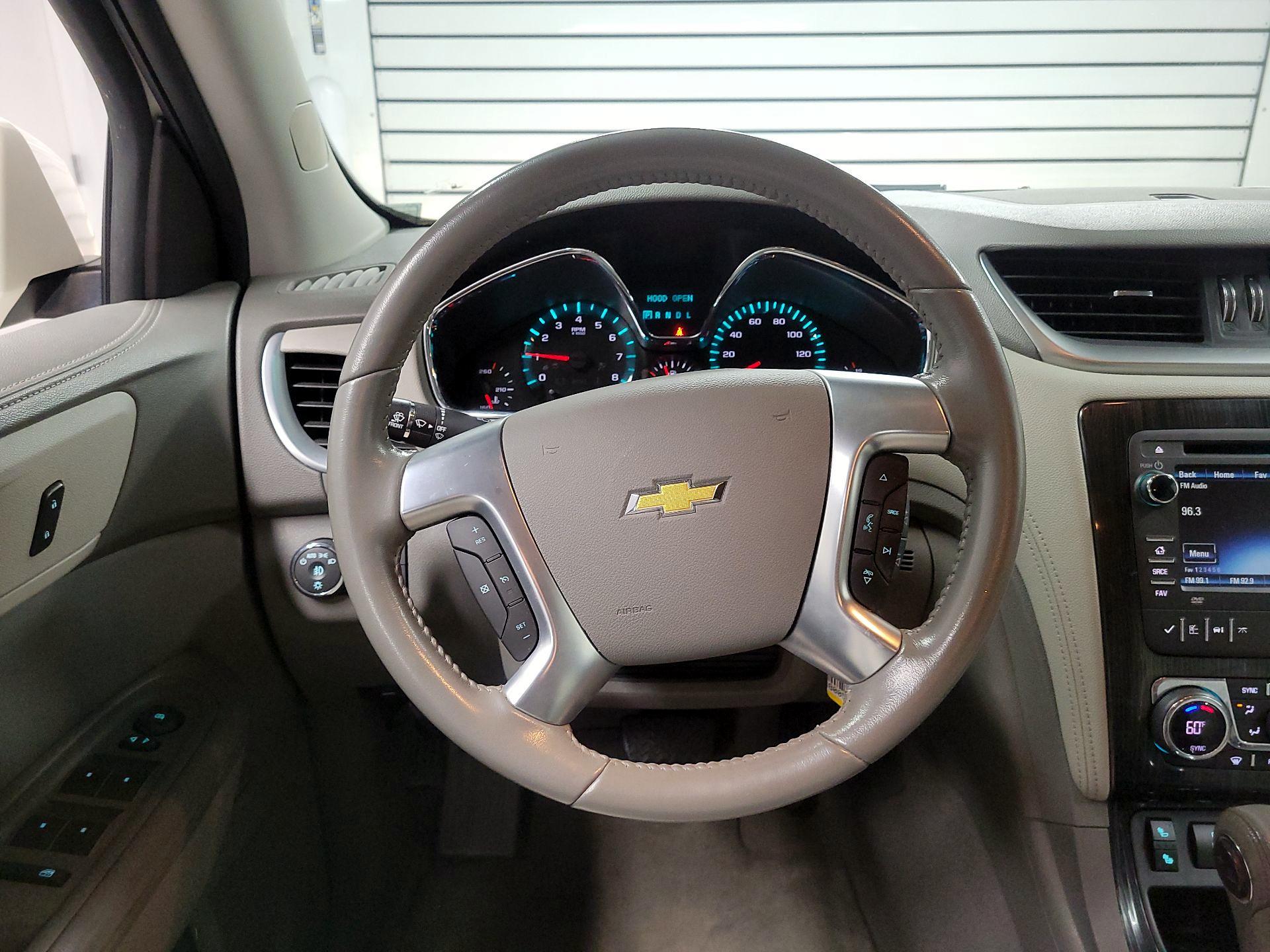 Thumbnail: 2015 Chevrolet Traverse - 10