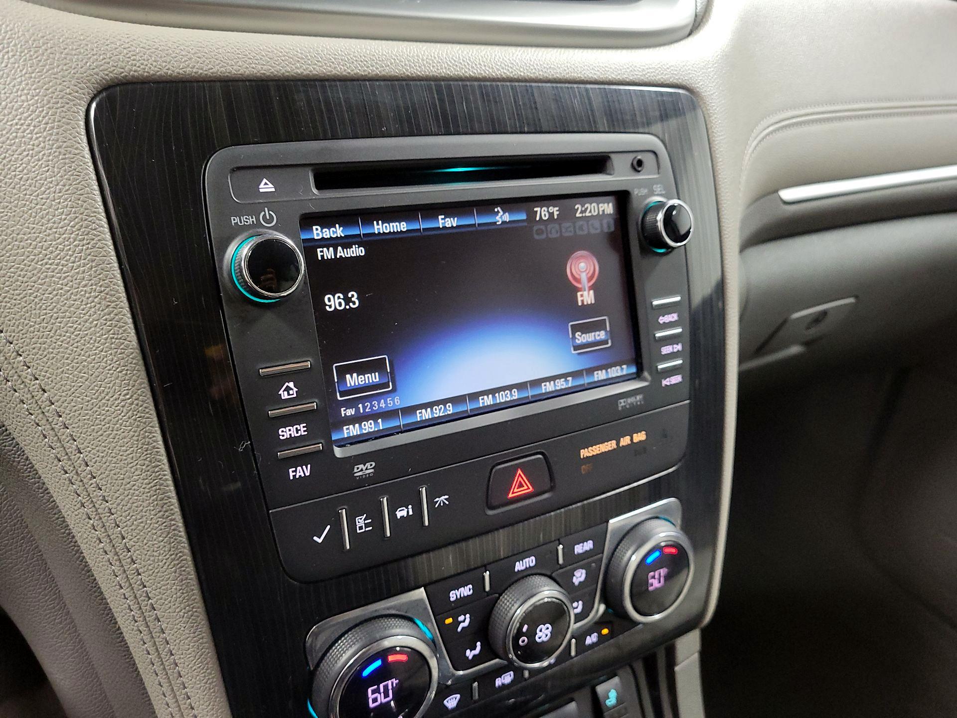 Thumbnail: 2015 Chevrolet Traverse - 15