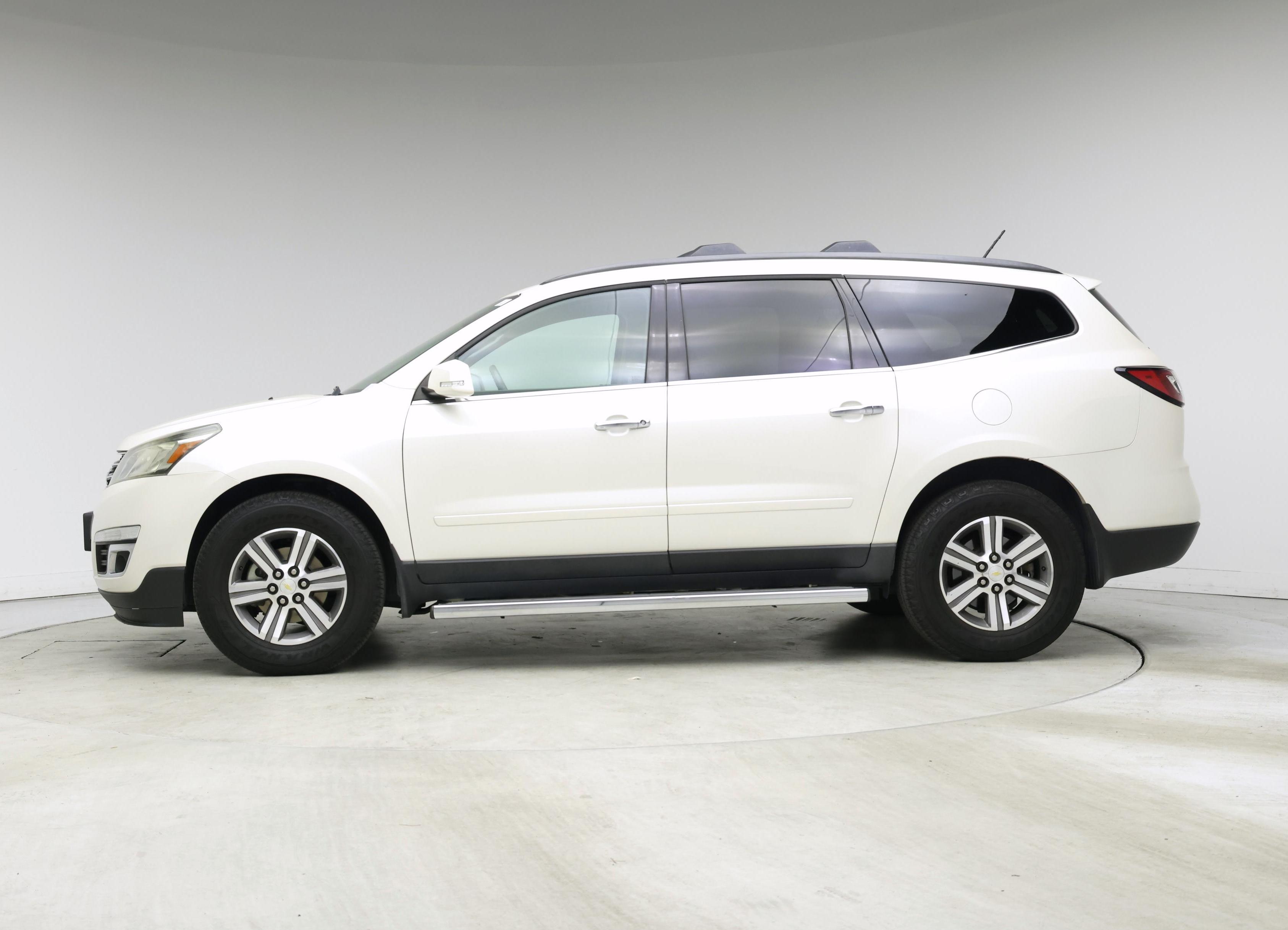 Thumbnail: 2015 Chevrolet Traverse - 3