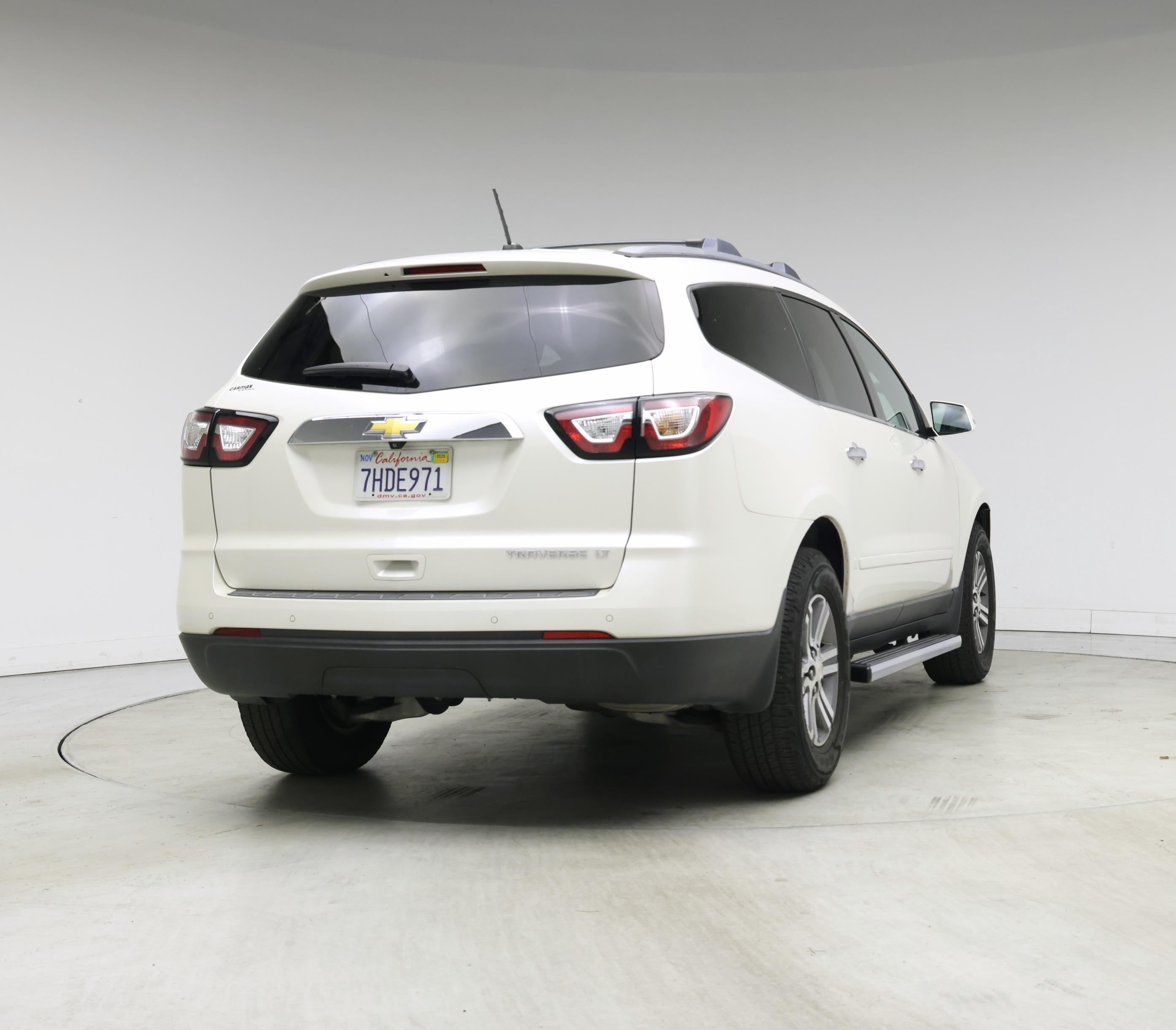 Thumbnail: 2015 Chevrolet Traverse - 8