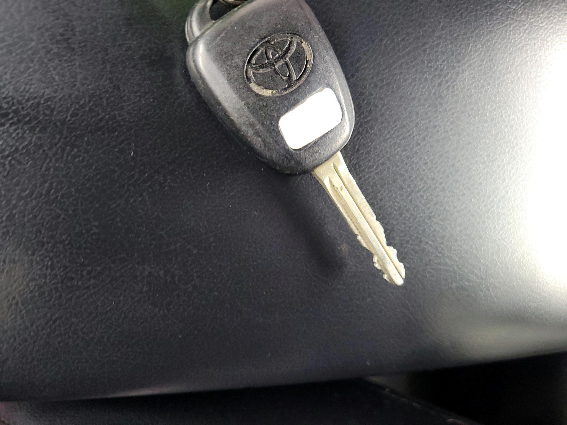 Thumbnail: 2017 Toyota Camry - 20