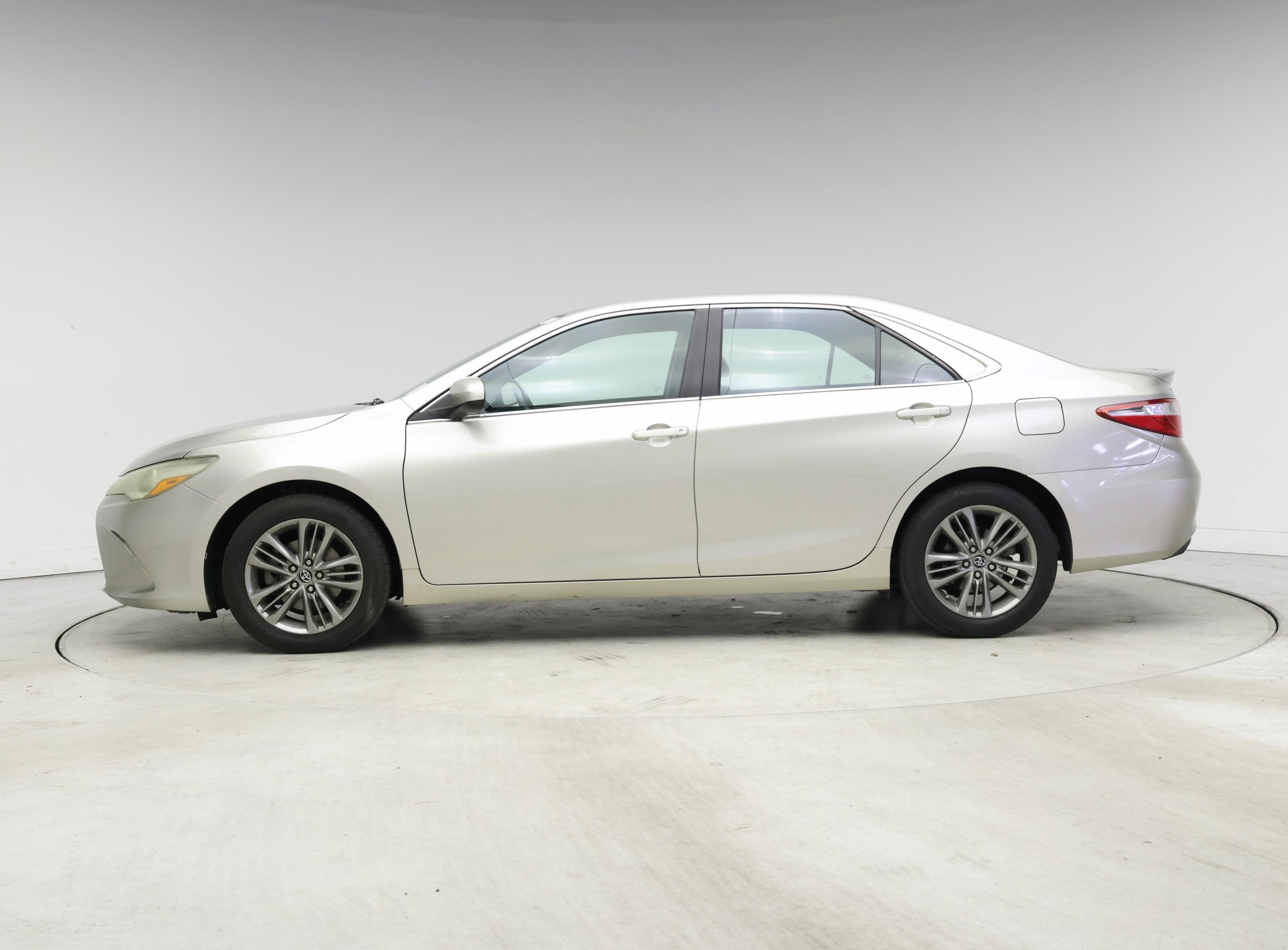 Thumbnail: 2017 Toyota Camry - 3