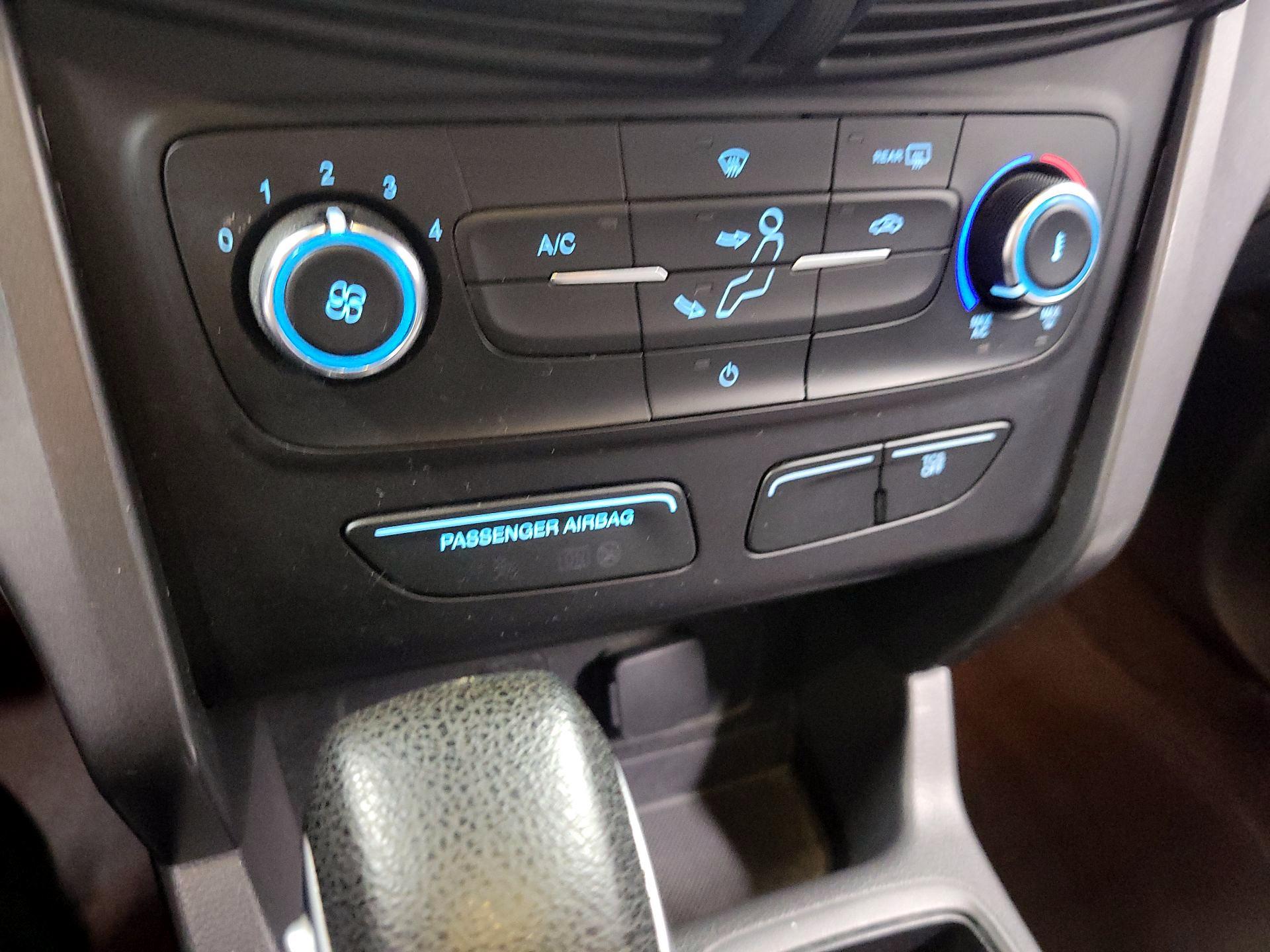 Thumbnail: 2017 Ford Escape - 14