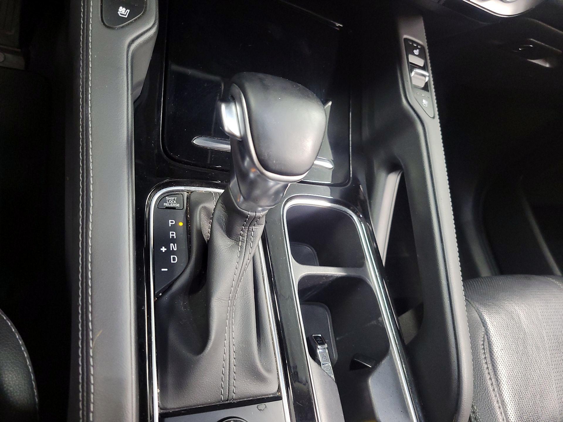 Thumbnail: 2022 Kia Telluride - 16