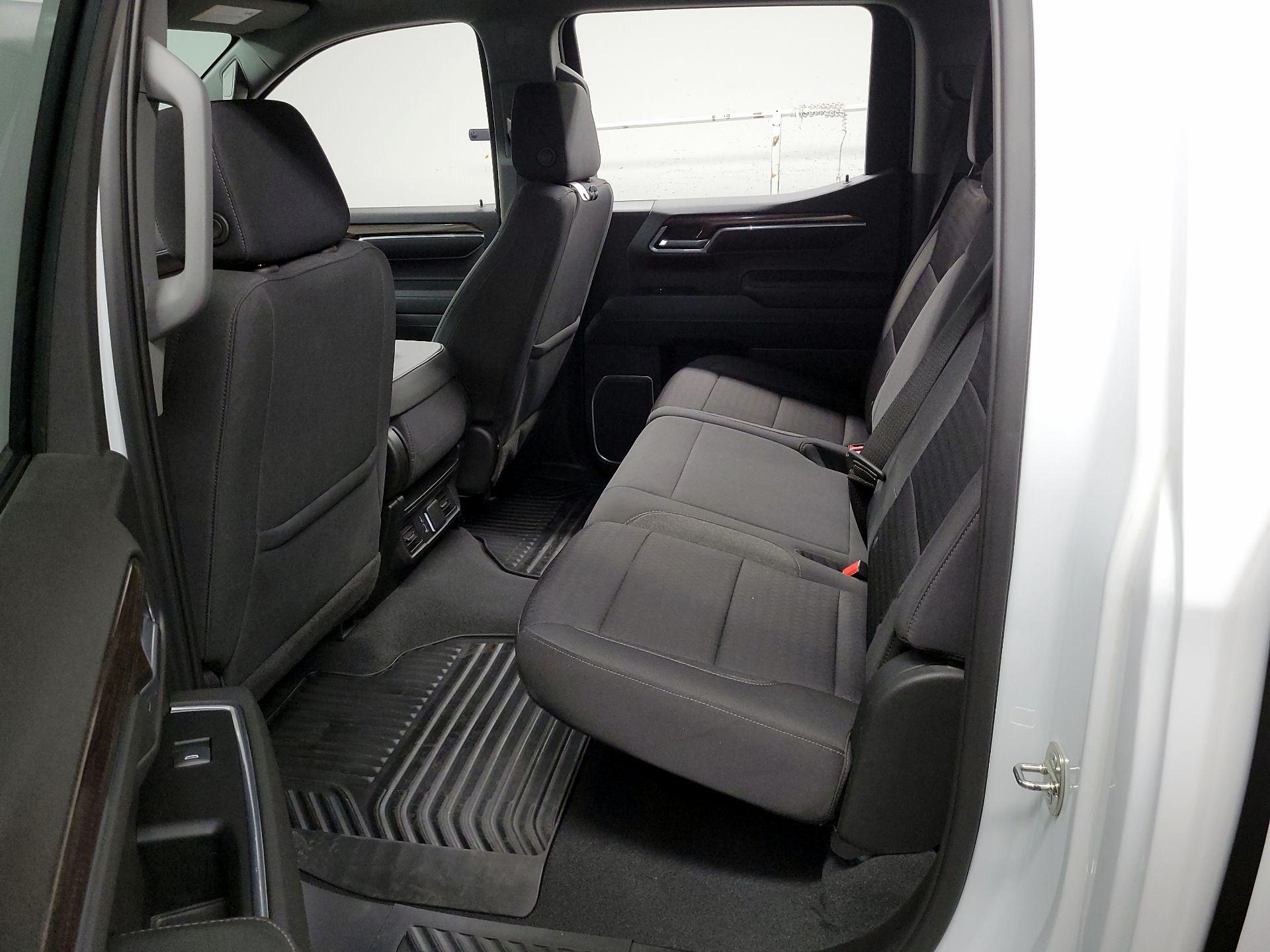 Thumbnail: 2023 Chevrolet Silverado 1500 - 17