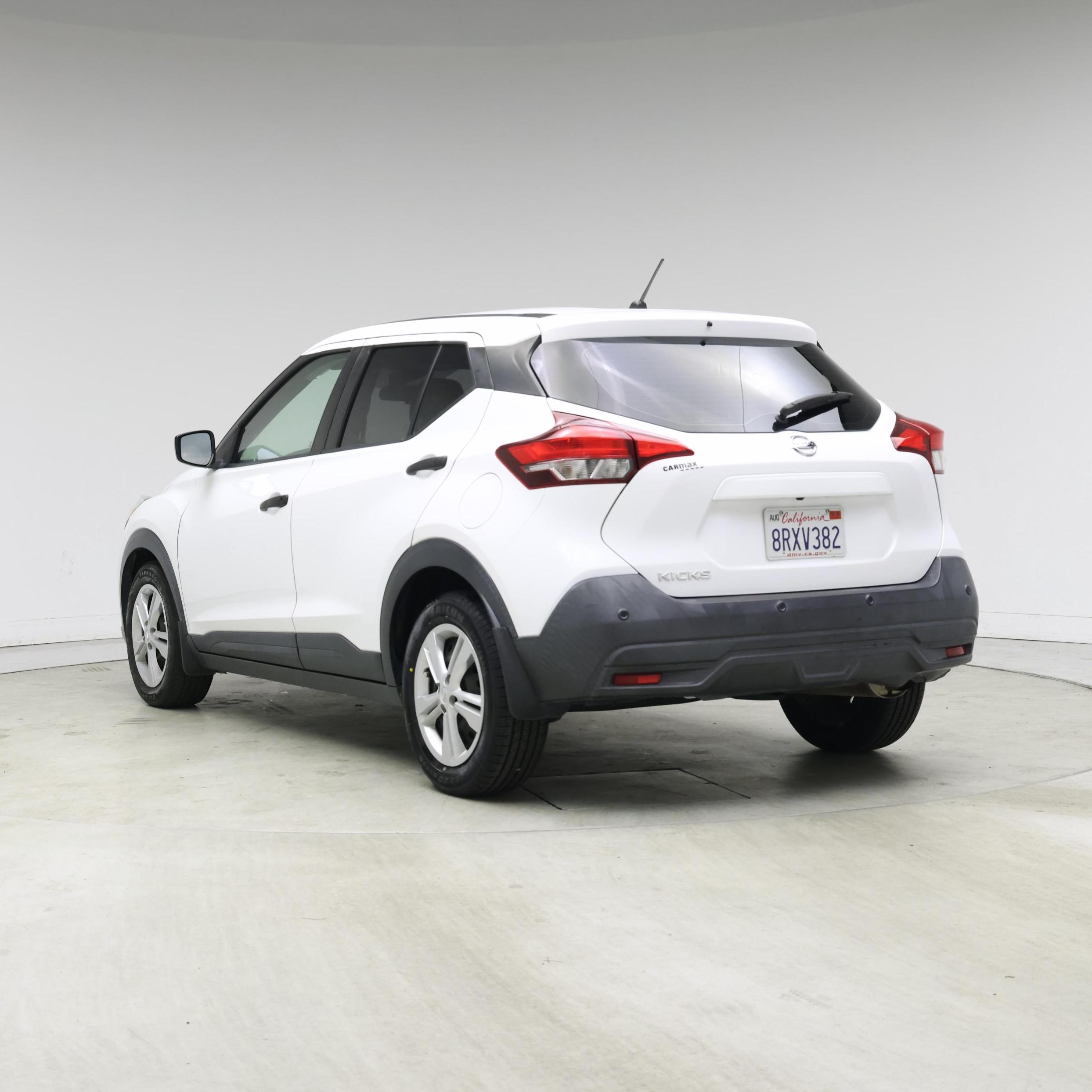 Thumbnail: 2020 Nissan Kicks - 2