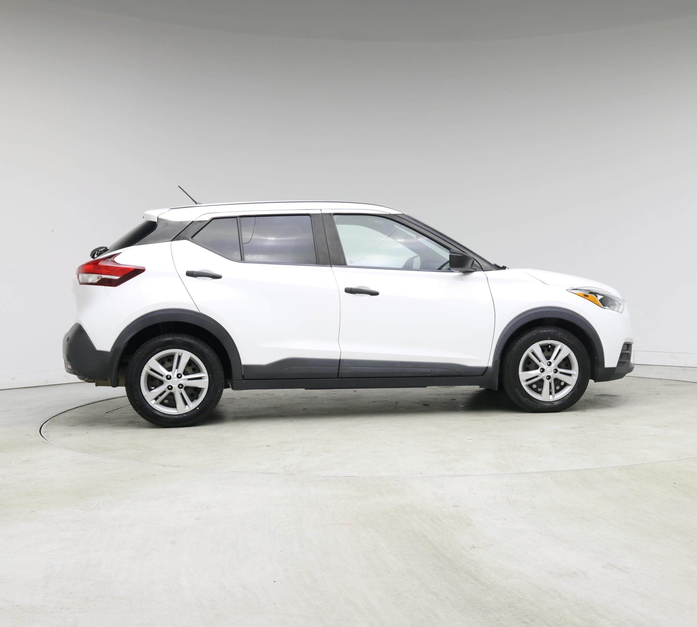 Thumbnail: 2020 Nissan Kicks - 7