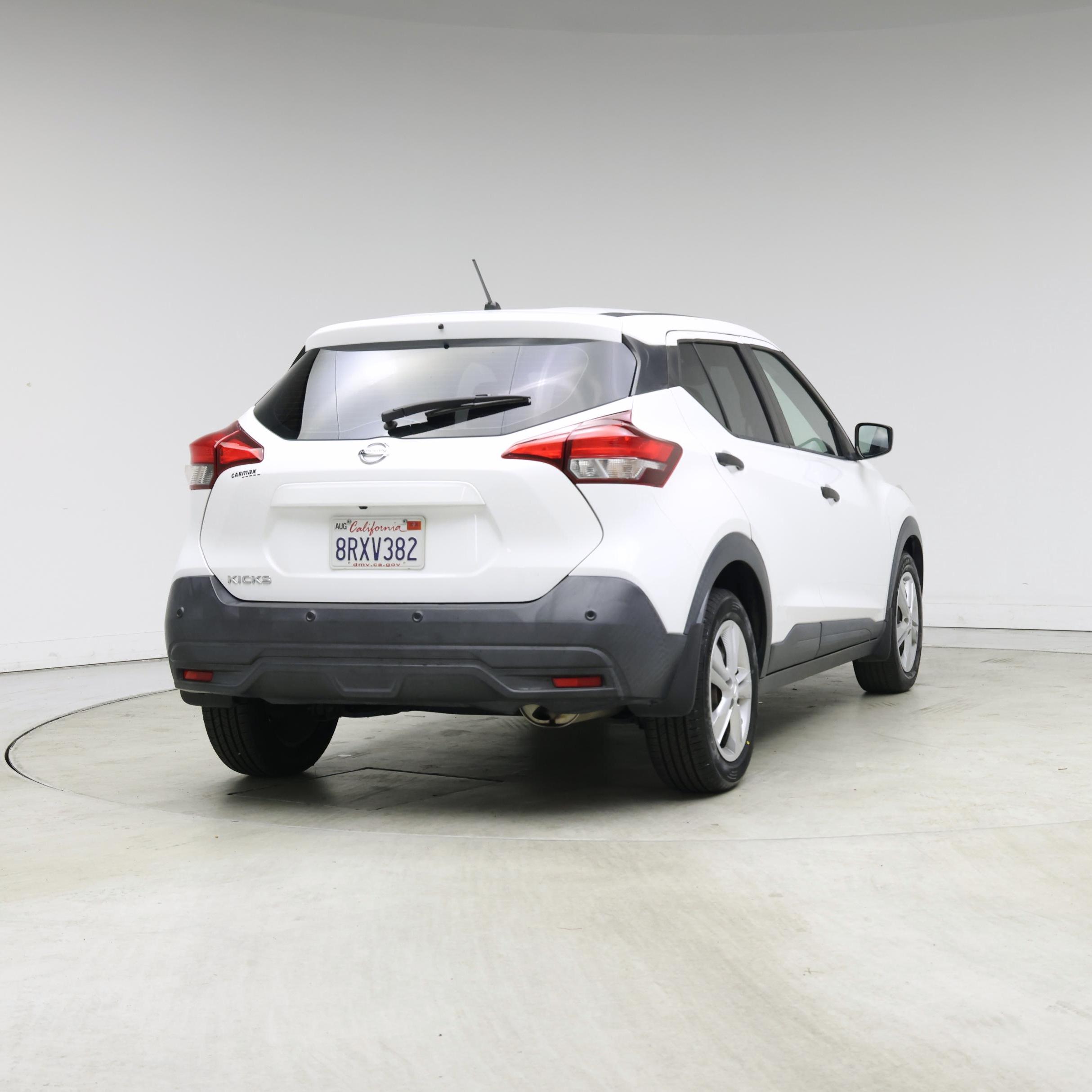 Thumbnail: 2020 Nissan Kicks - 8