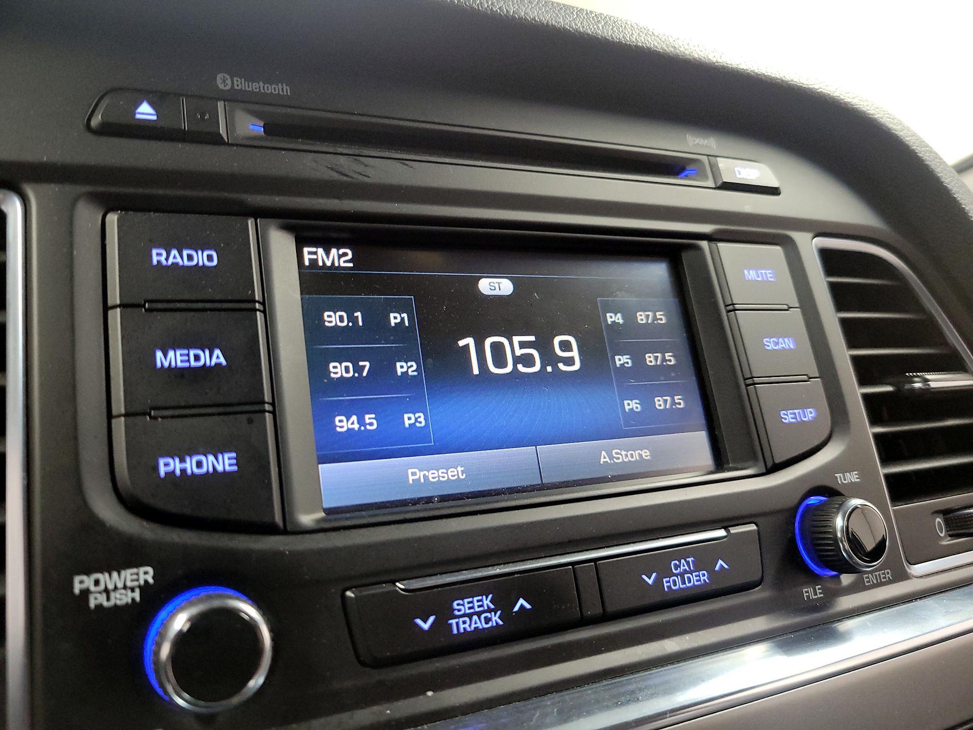 Thumbnail: 2016 Hyundai Sonata - 15