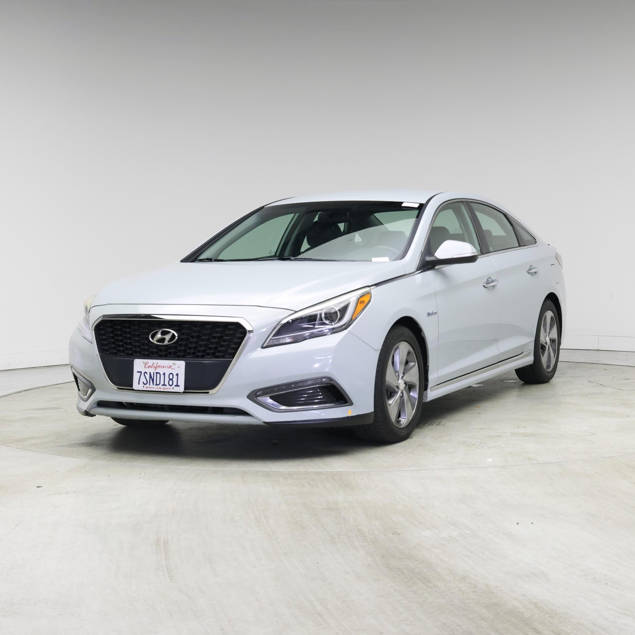 Thumbnail: 2016 Hyundai Sonata - 4