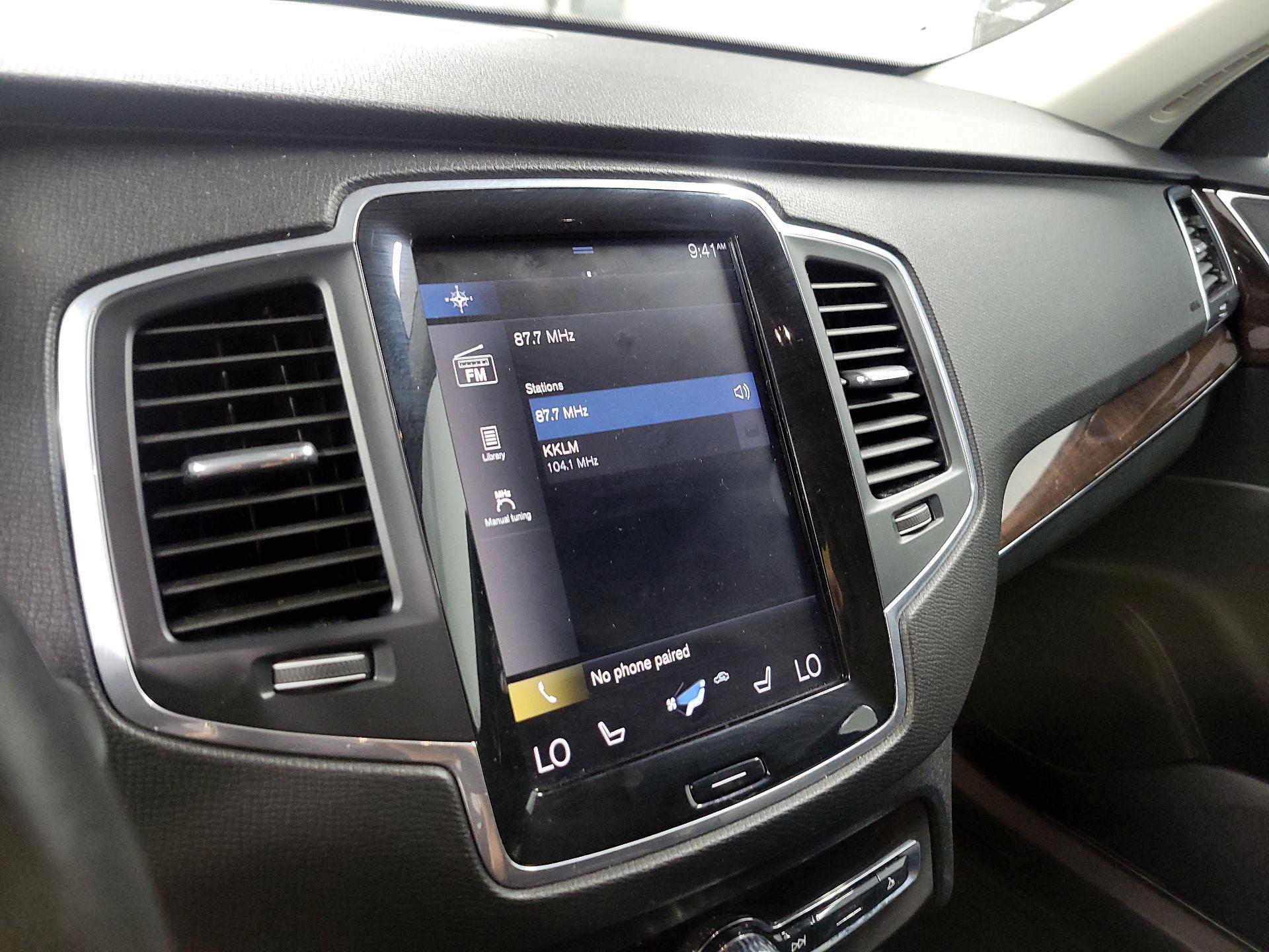 Thumbnail: 2019 Volvo XC90 - 16