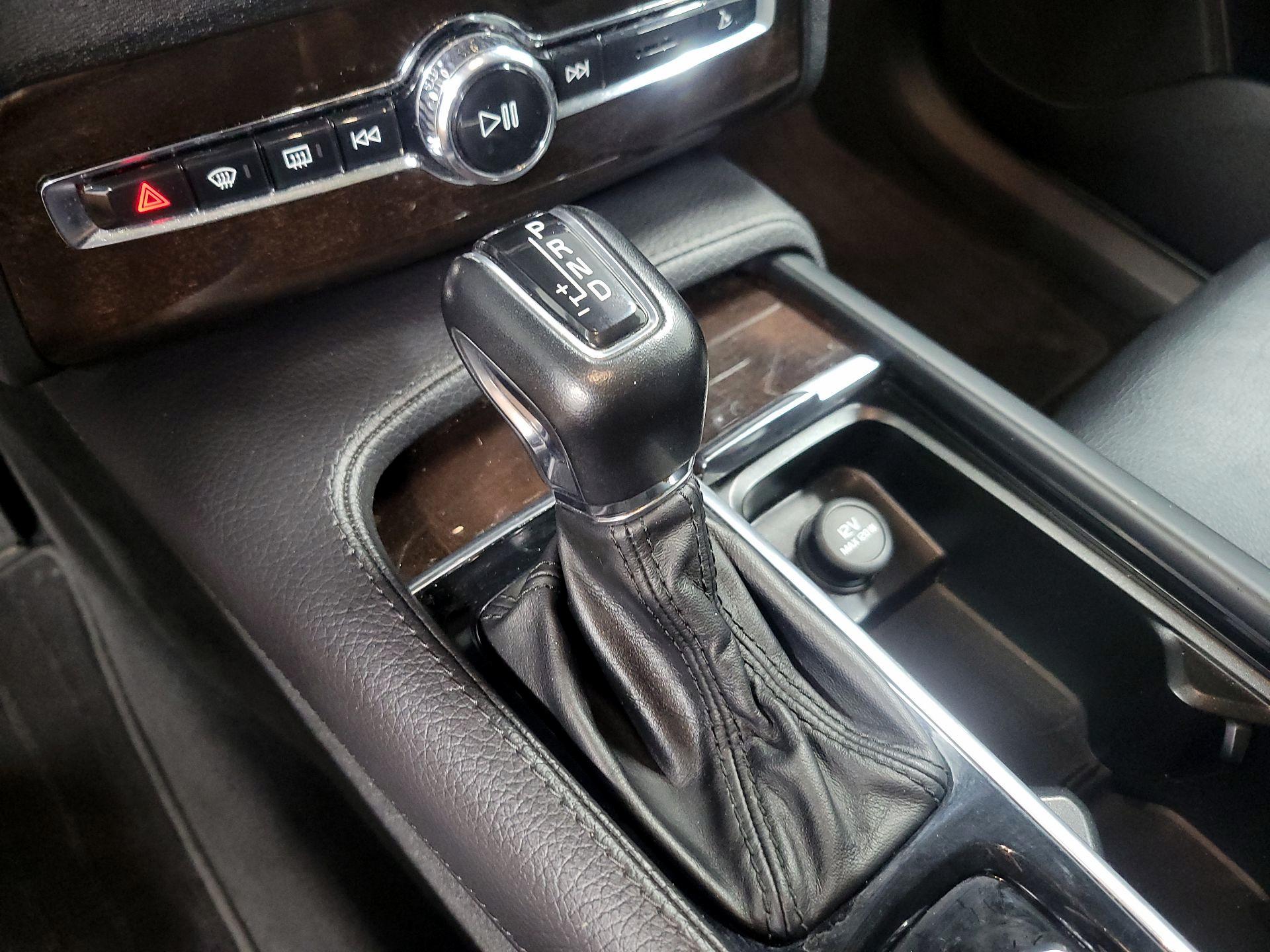 Thumbnail: 2019 Volvo XC90 - 18