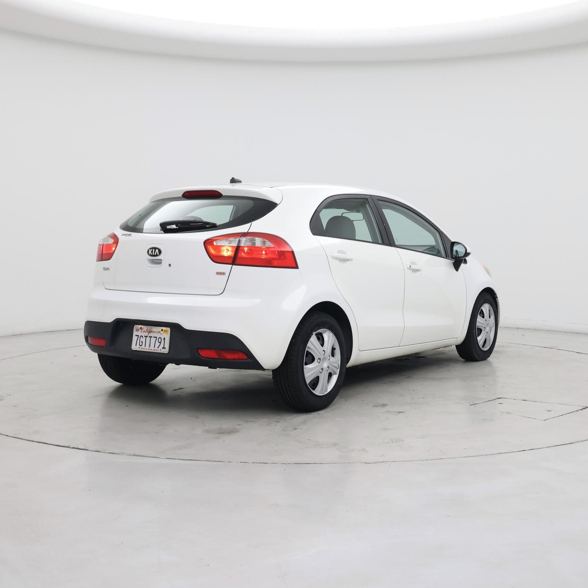 Thumbnail: 2014 Kia Rio5 - 8