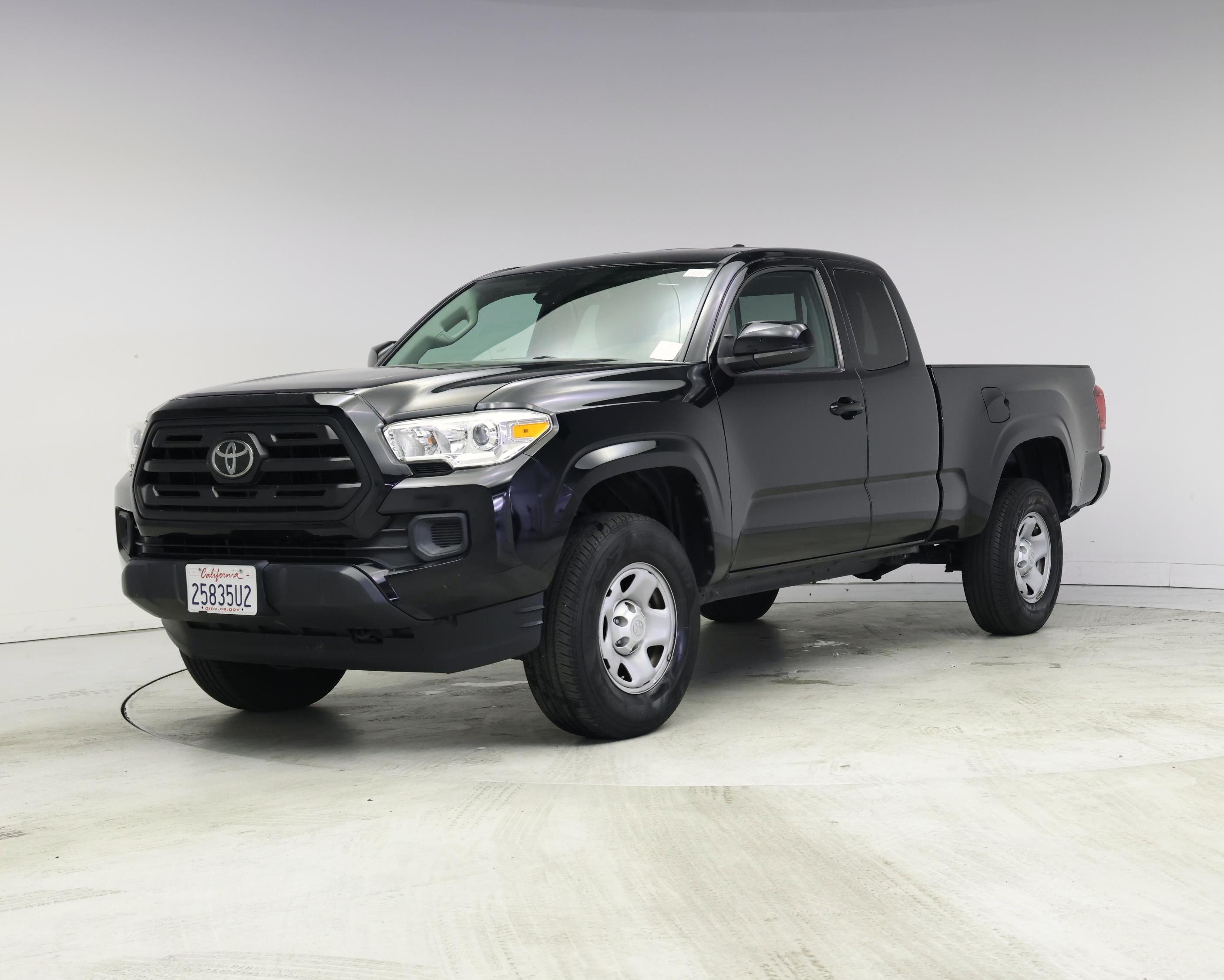 Thumbnail: 2019 Toyota Tacoma - 4